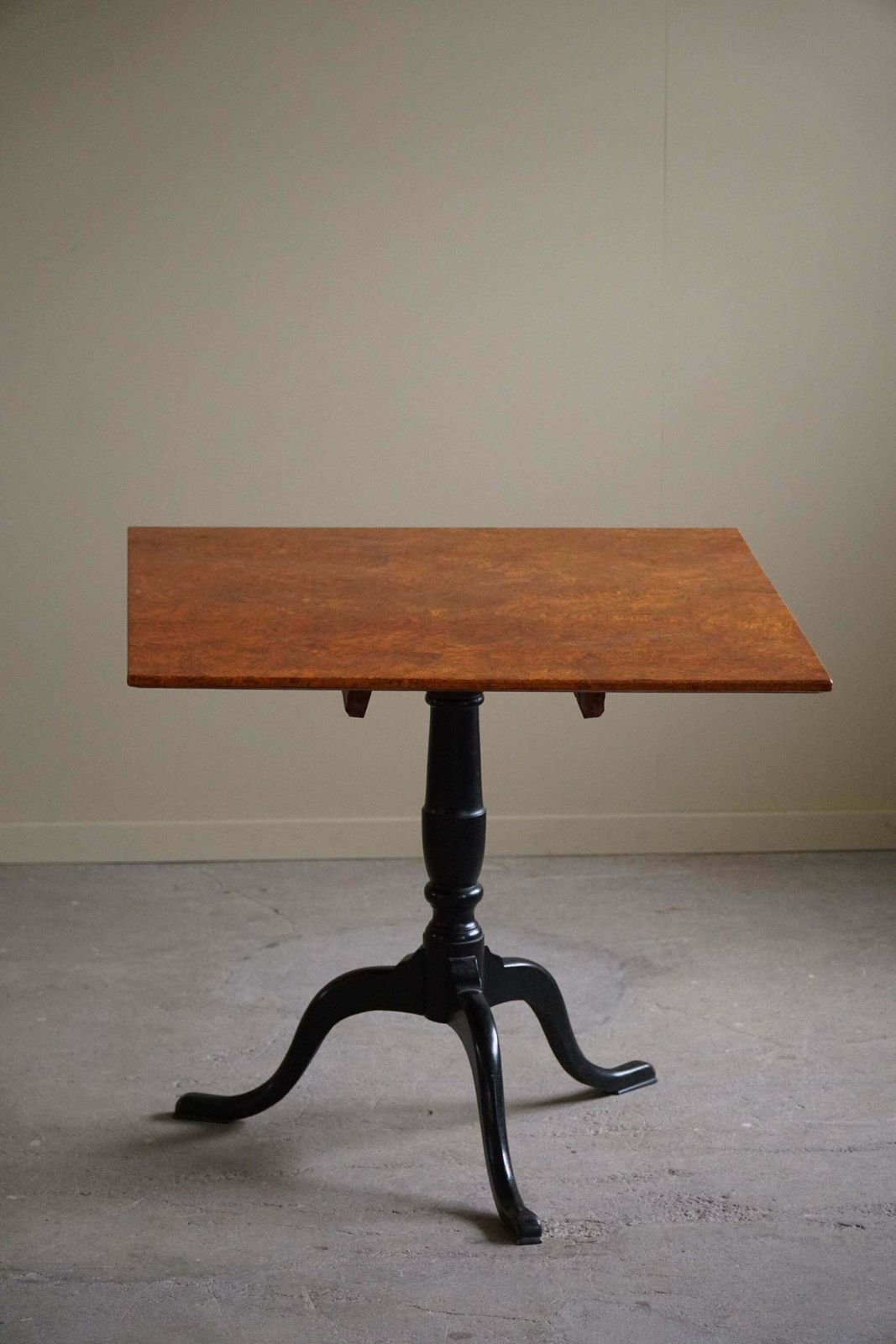 Handcrafted Square Antique Drop Leaf Table In Burl Wood, Swedish, 19th Century photo vinterior