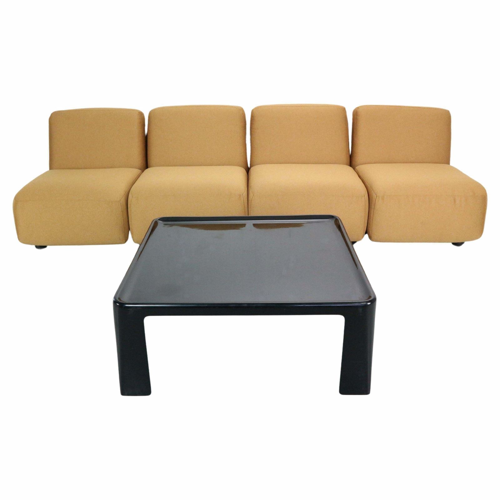 Italian Amanta 24 Chairs By Mario Bellini For C&B, 1970s