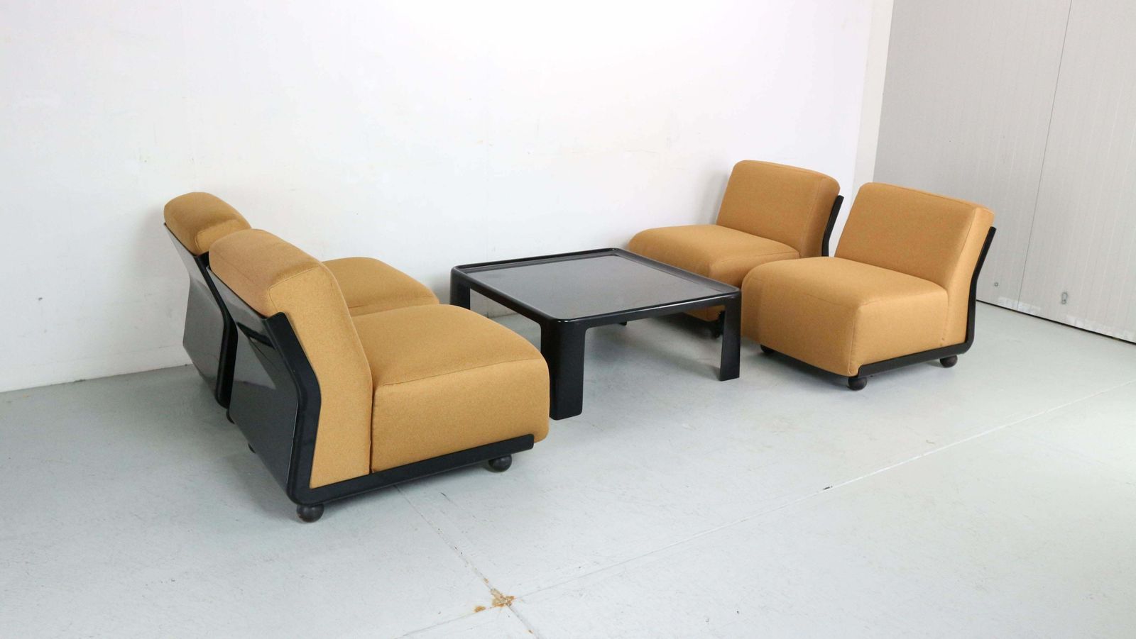 Italian Amanta 24 Chairs By Mario Bellini For C&B, 1970s photo for sale