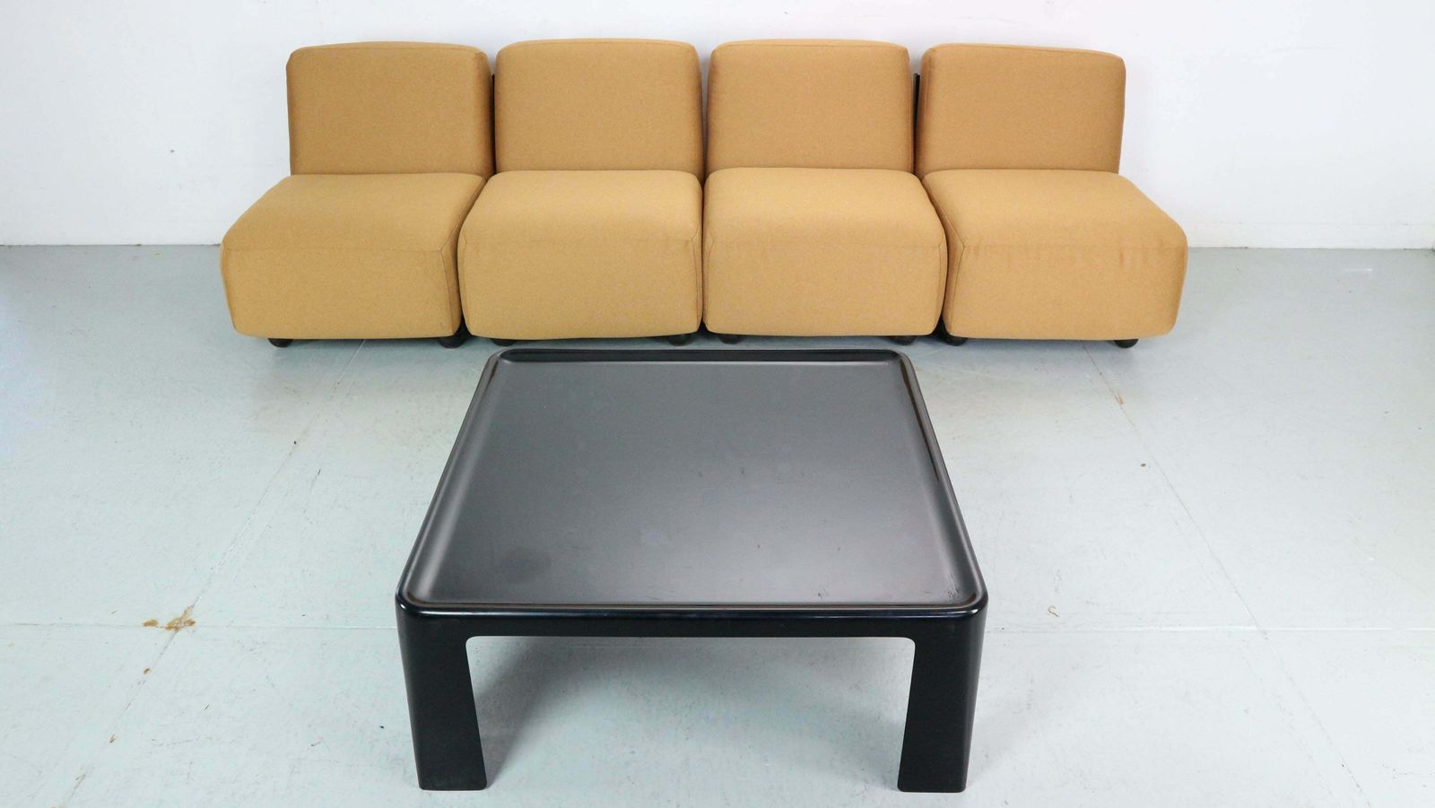 Italian Amanta 24 Chairs By Mario Bellini For C&B, 1970s photo 3250.0