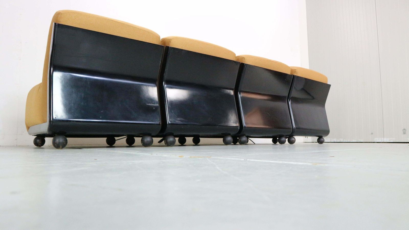 3250.0 Italian Amanta 24 Chairs By Mario Bellini For C&B, 1970s photo