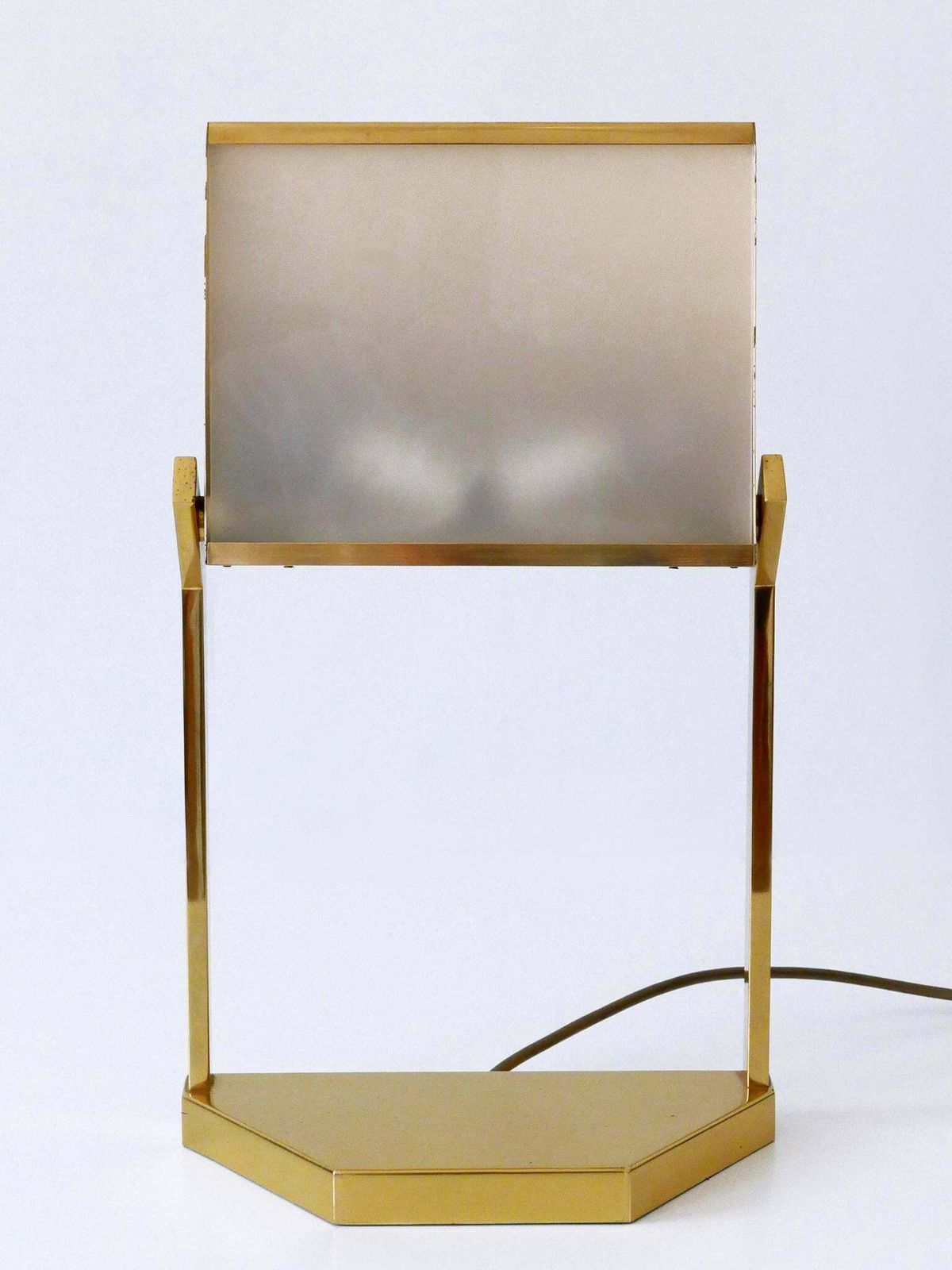 photo vinterior Mid Century Desk Light Or Table Lamp By Vereinigte Werkstätten Germany 1960s