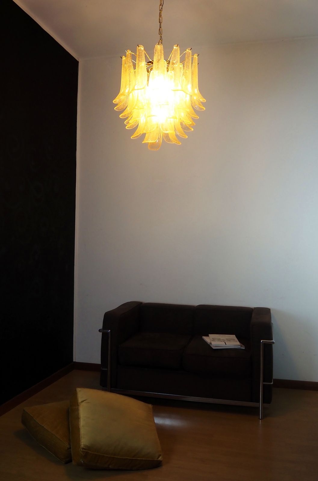 Italian Vintage Murano Chandelier   Mazzega   41 Gold Glass Petals photo vinterior