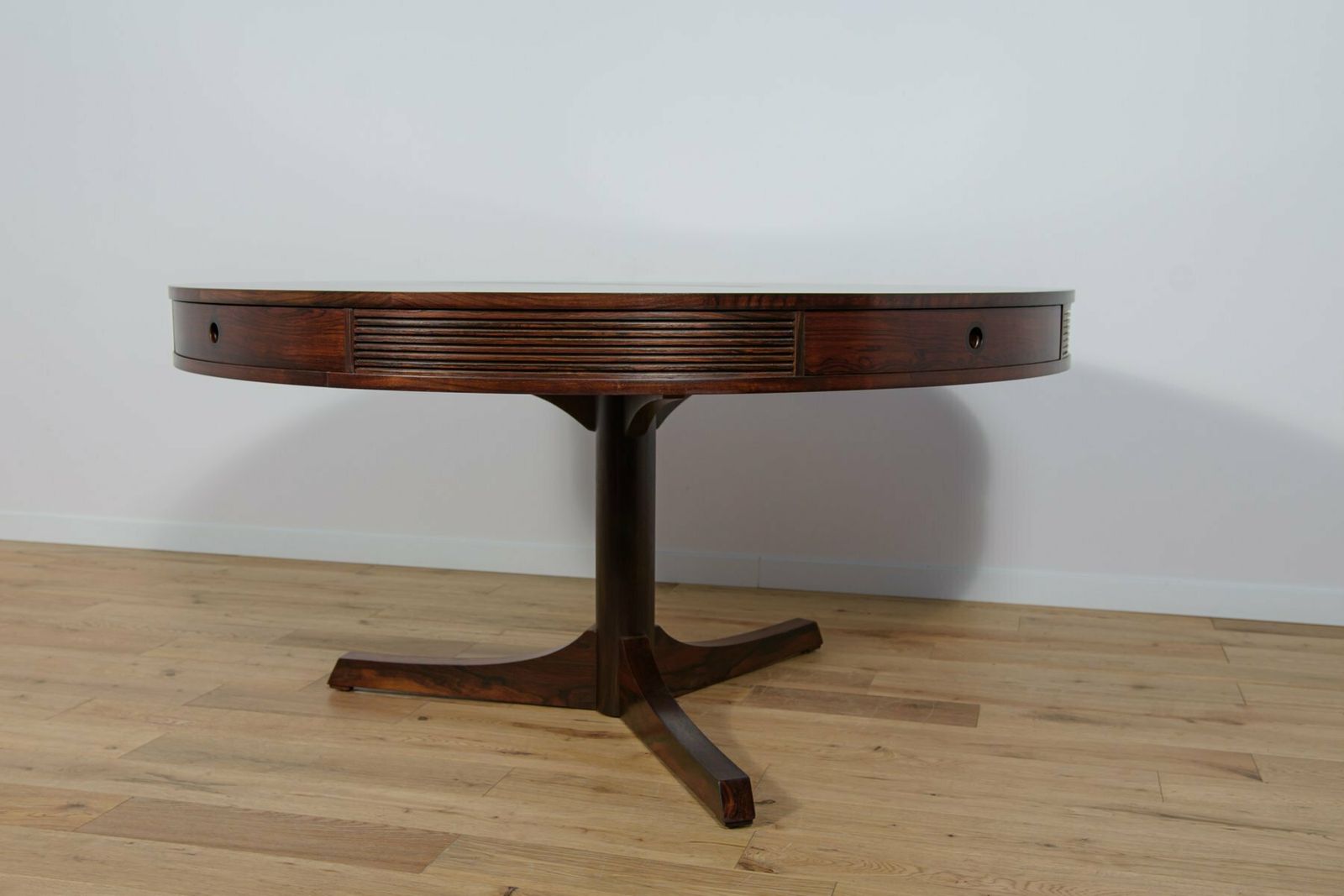 Mid Century Drum Dining Table By Robert Heritage For Archie Shine, Great Britain, 1950s photo Furniture