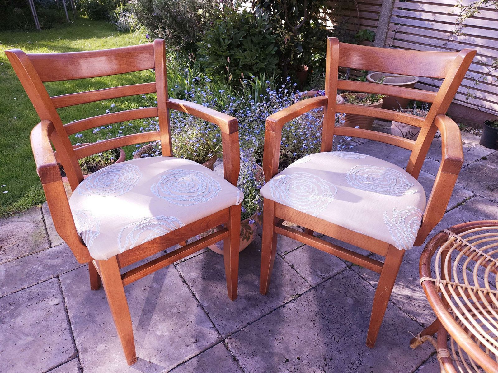 Superb Pair Of Bentwood Mid Century Carver Style Chairs With Original Fmg Label photo for sale