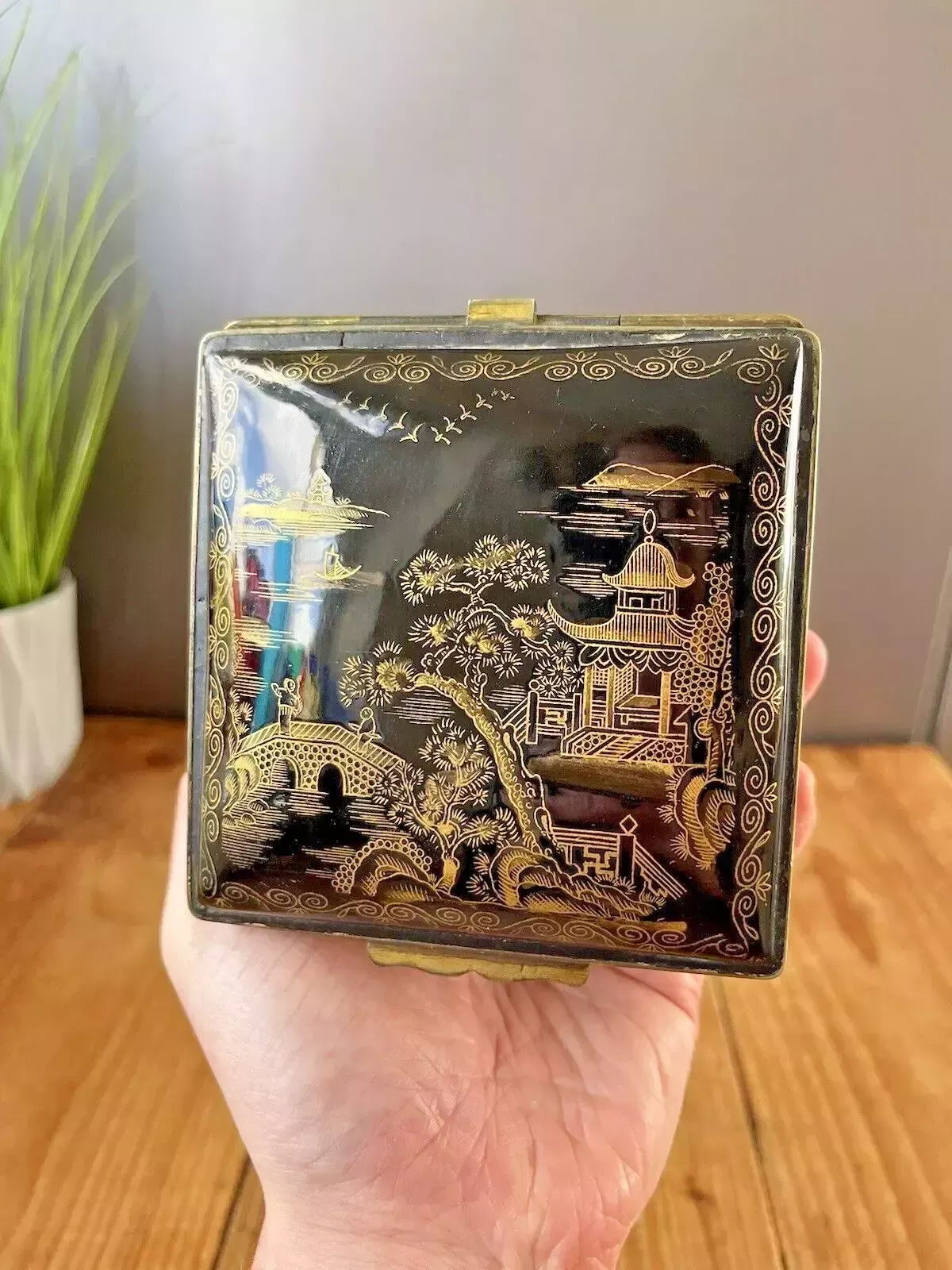Antique Porcelain Black & Gold Chinoiserie Oriental Hinged Lid Box Thomas Goode photo vintage