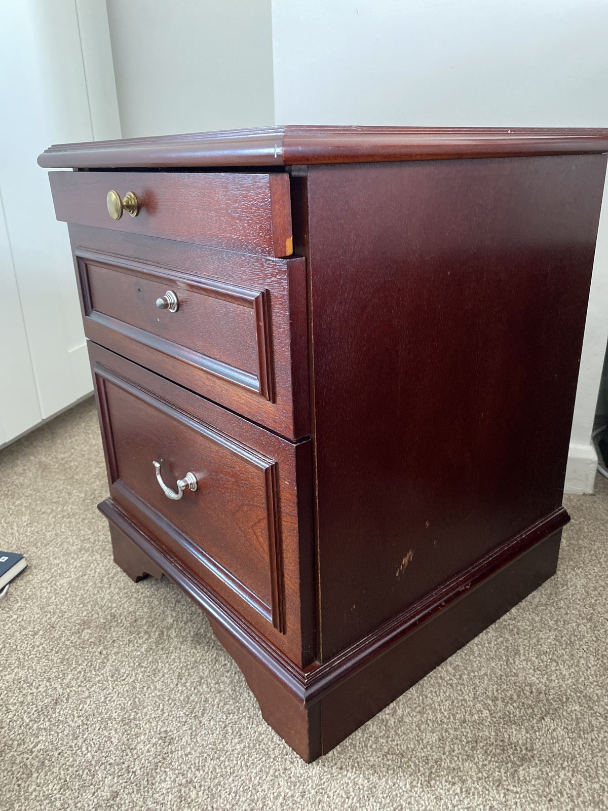 Mahogany Wood Chest Of Draws photo furniture