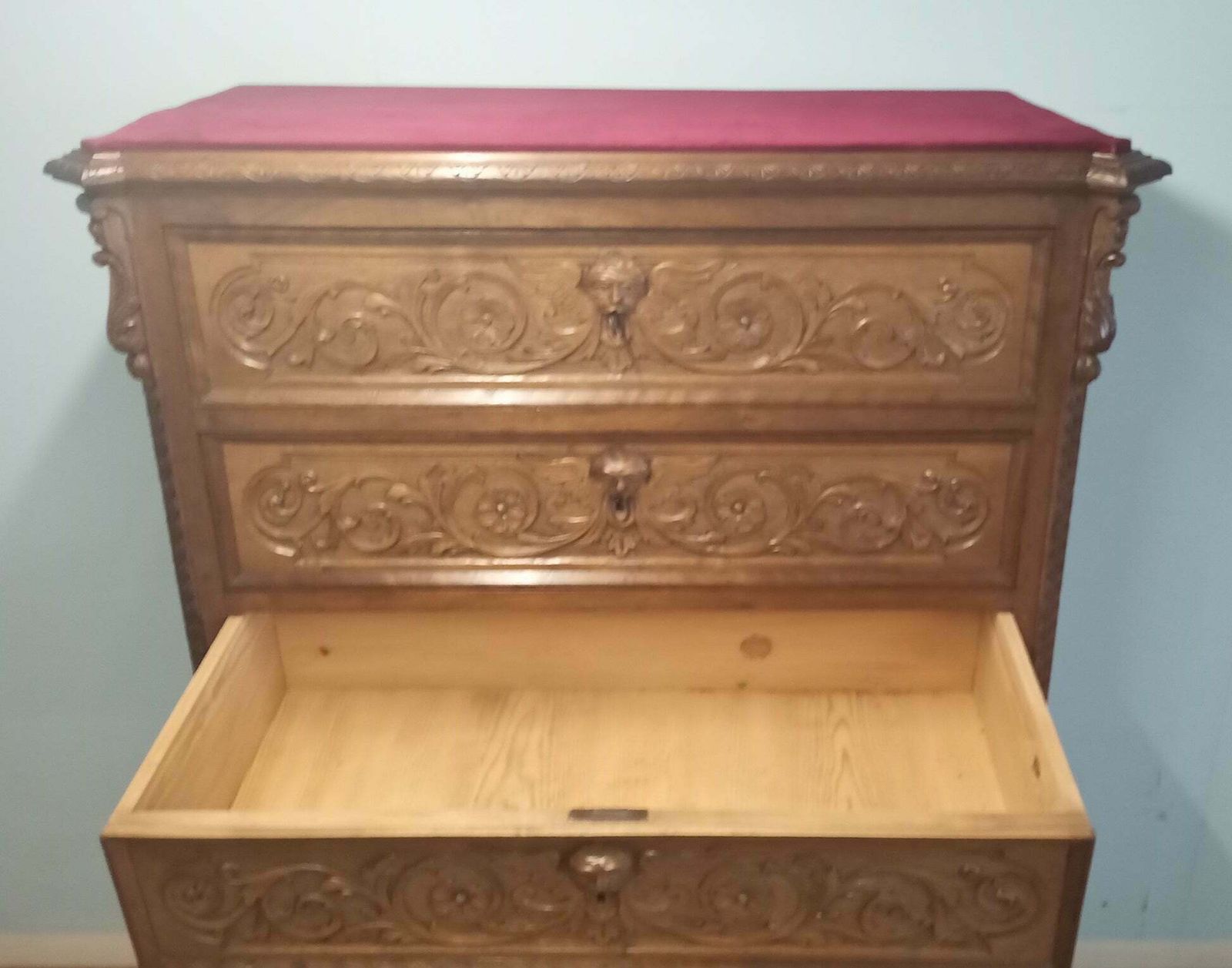 photo buy Antique 19th Century Italian Walnut Chest Of Drawers