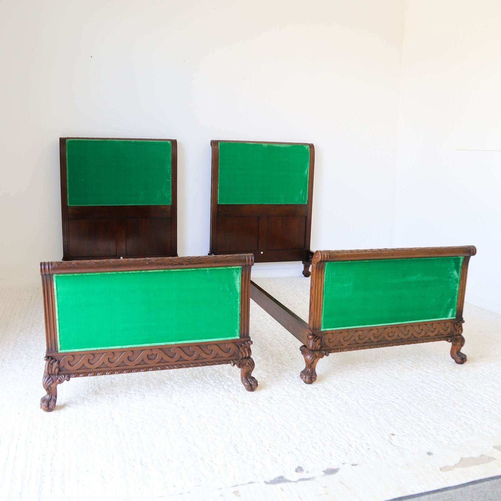 3500.0 C 1900 Pair Of Heal's Of London Mahogany Bedframes   All Original photo