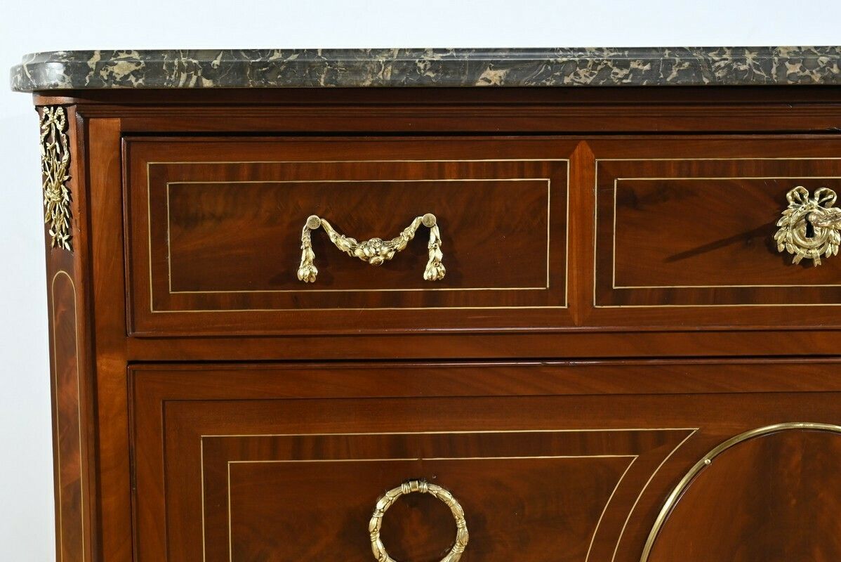 photo furniture Rare Mahogany Commode, Louis XVI Period – 2nd Part 18th