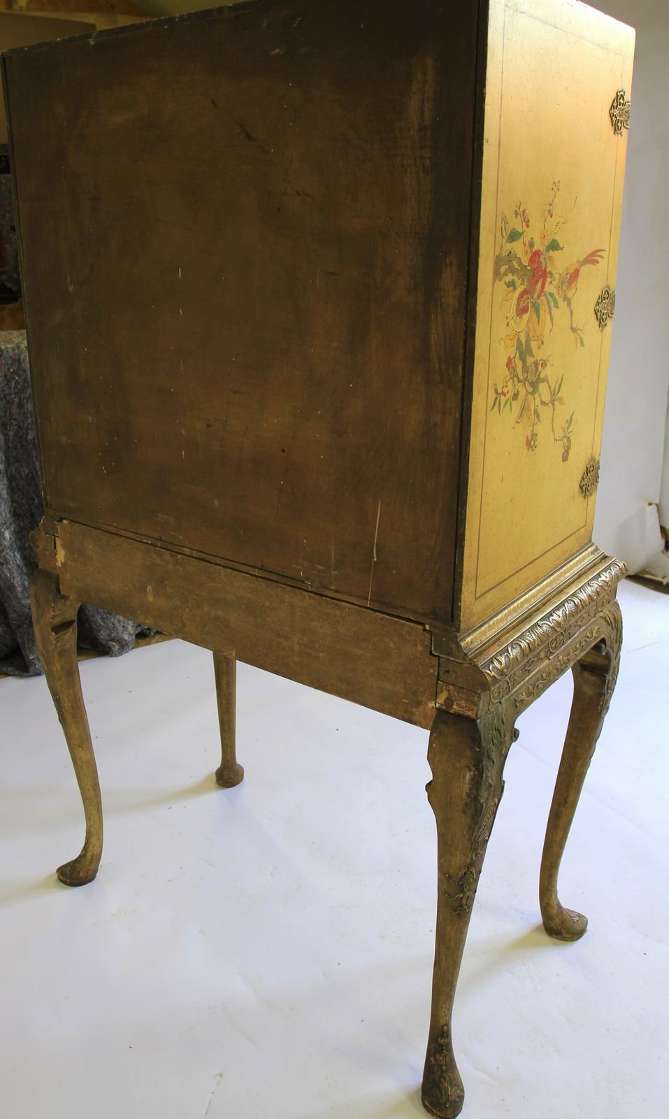2800.0 Chinoiserie Decorated Cocktail Cabinet On Stand photo