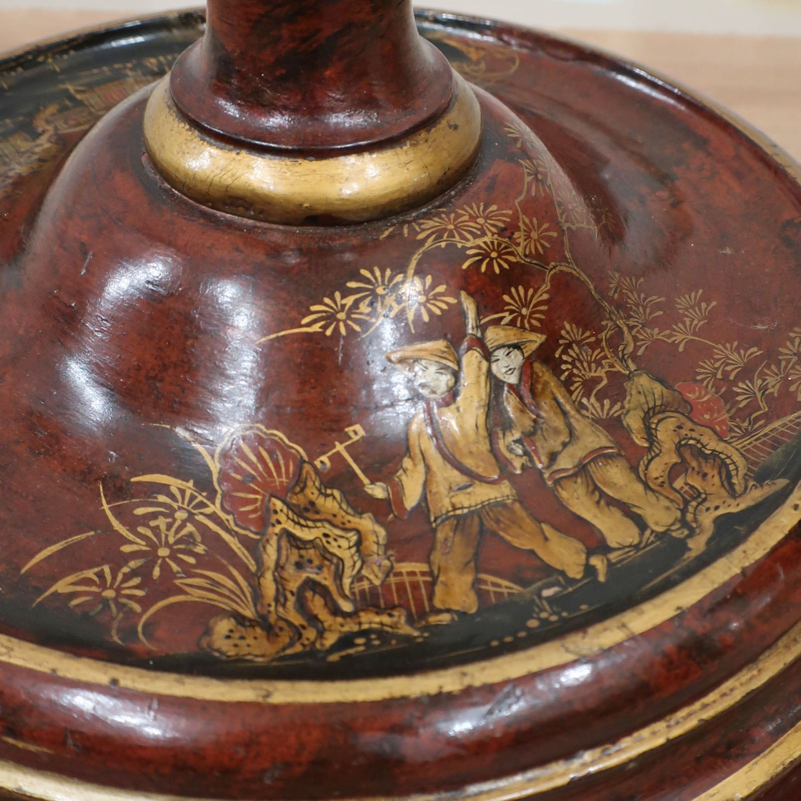 Early 20th Century Red Lacquer Chinoiserie Standard Floor Lamp photo Lighting