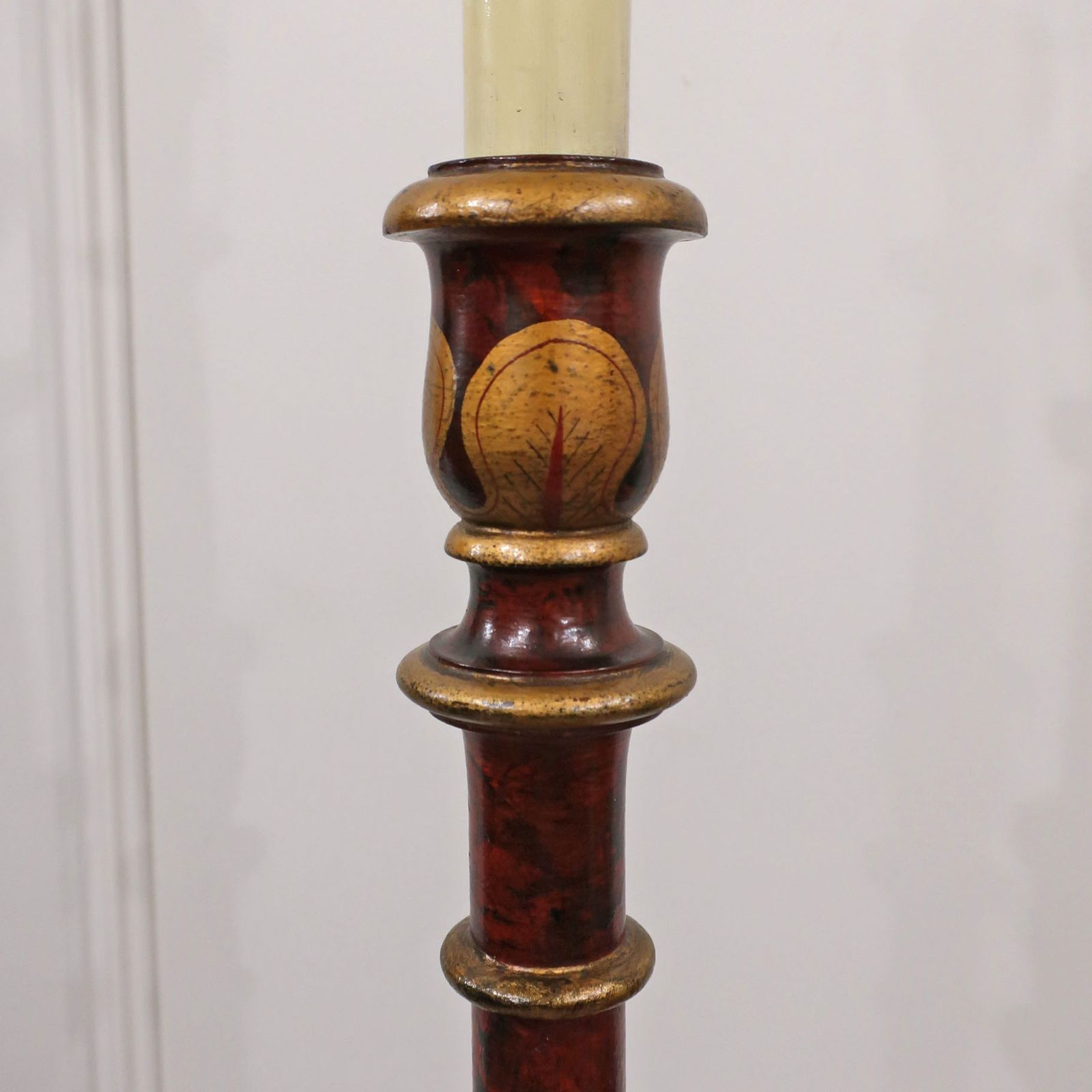 Early 20th Century Red Lacquer Chinoiserie Standard Floor Lamp photo vintage