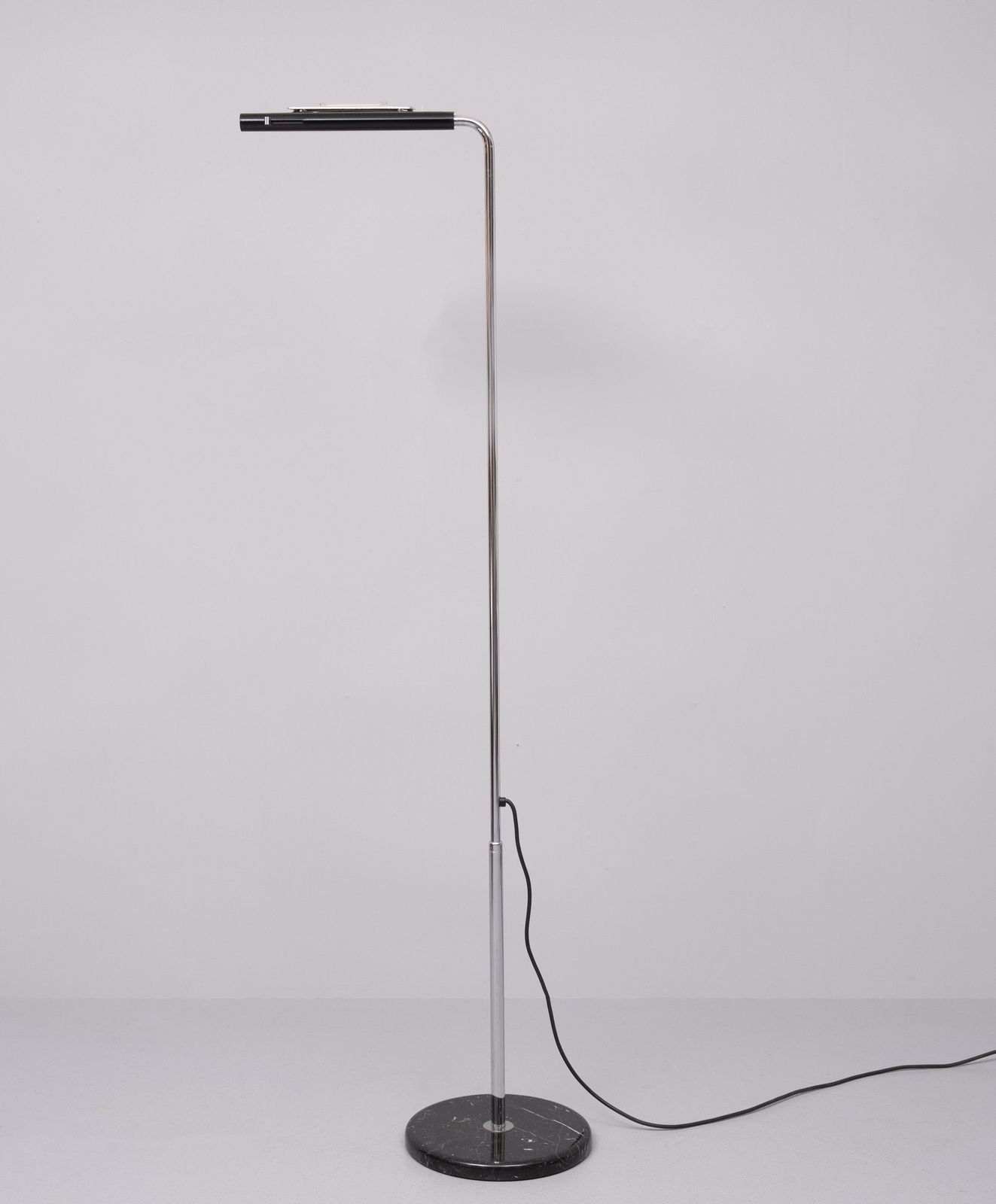 ‘Mezzaluna’ Floor Lamp, Bruno Gecchelin For Skipper 1970s Italy photo Lighting