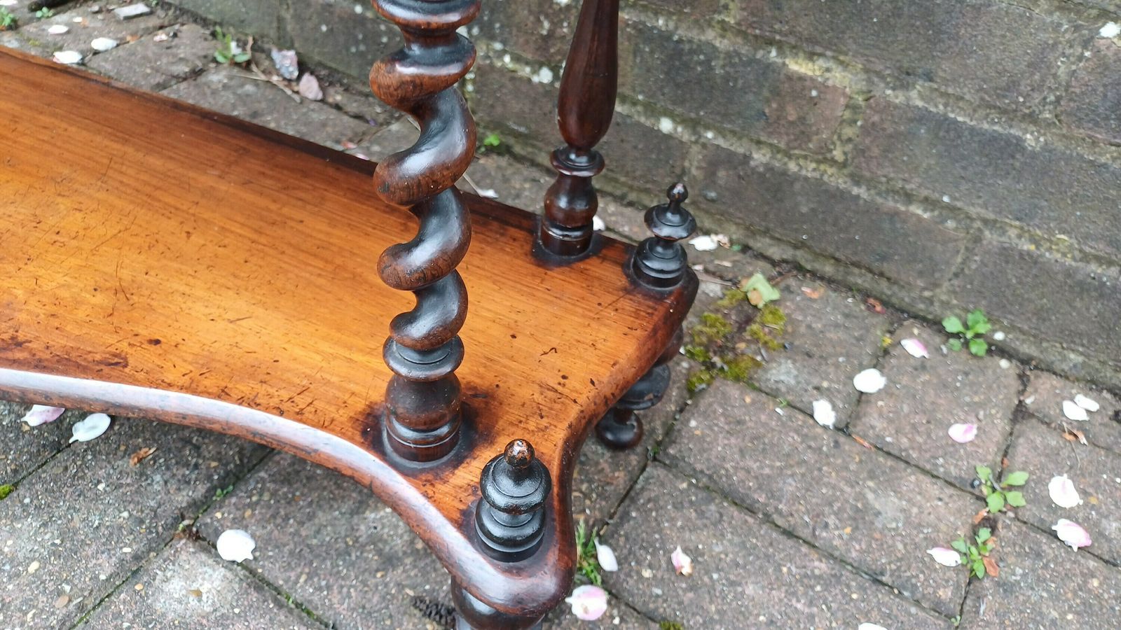 Exquisite Victorian Wot Not Graduated Shelves Turnings And Finials Vgc photo 350.0