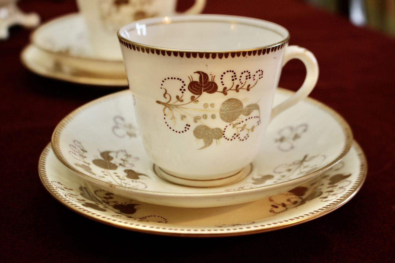 A Delightful C19th 8 Person Tea Set With Pot, Gilded Cream Porcelain photo vintage