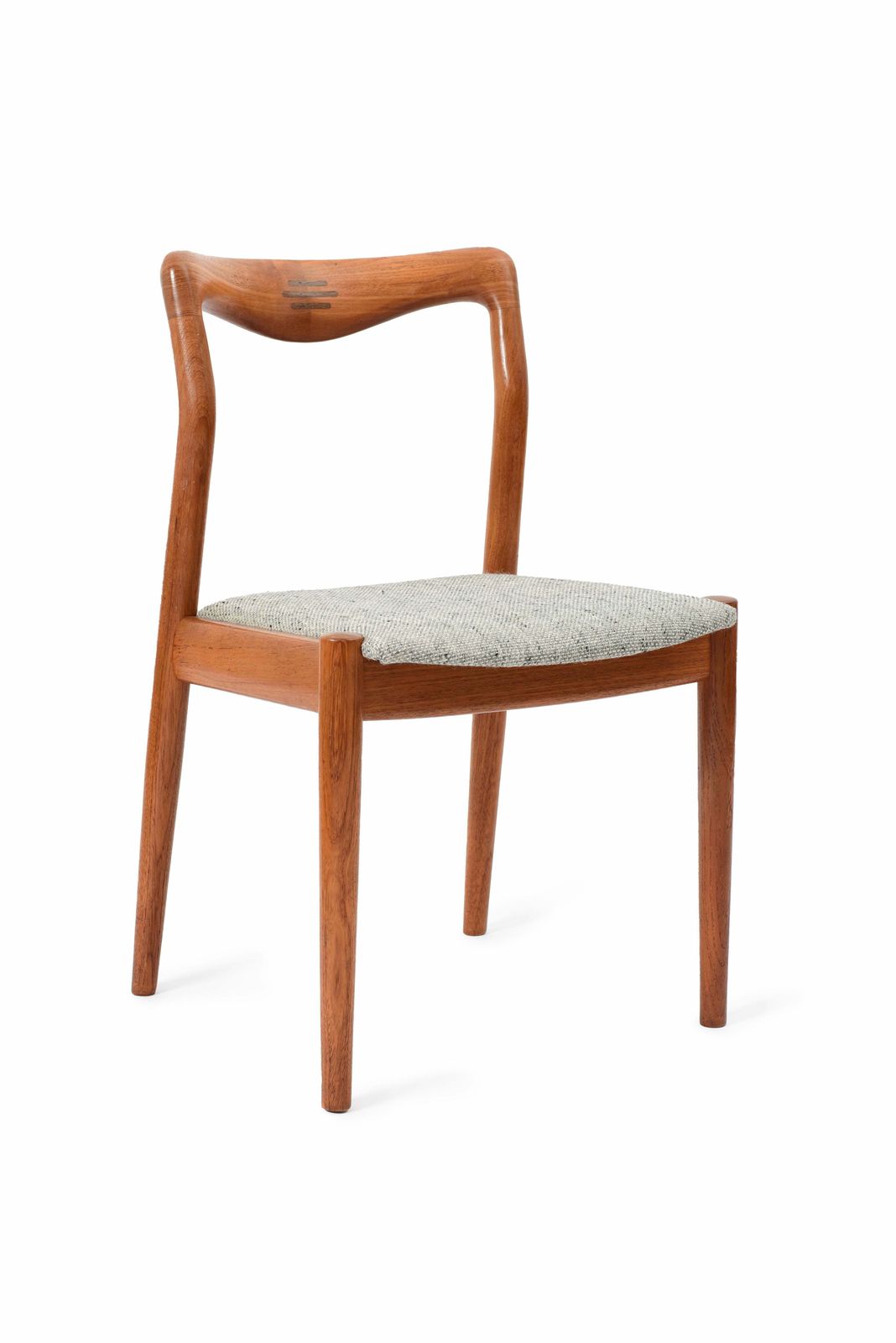 Set Of 2 Mid Century Danish Dinning Chairs By H.W. Klein