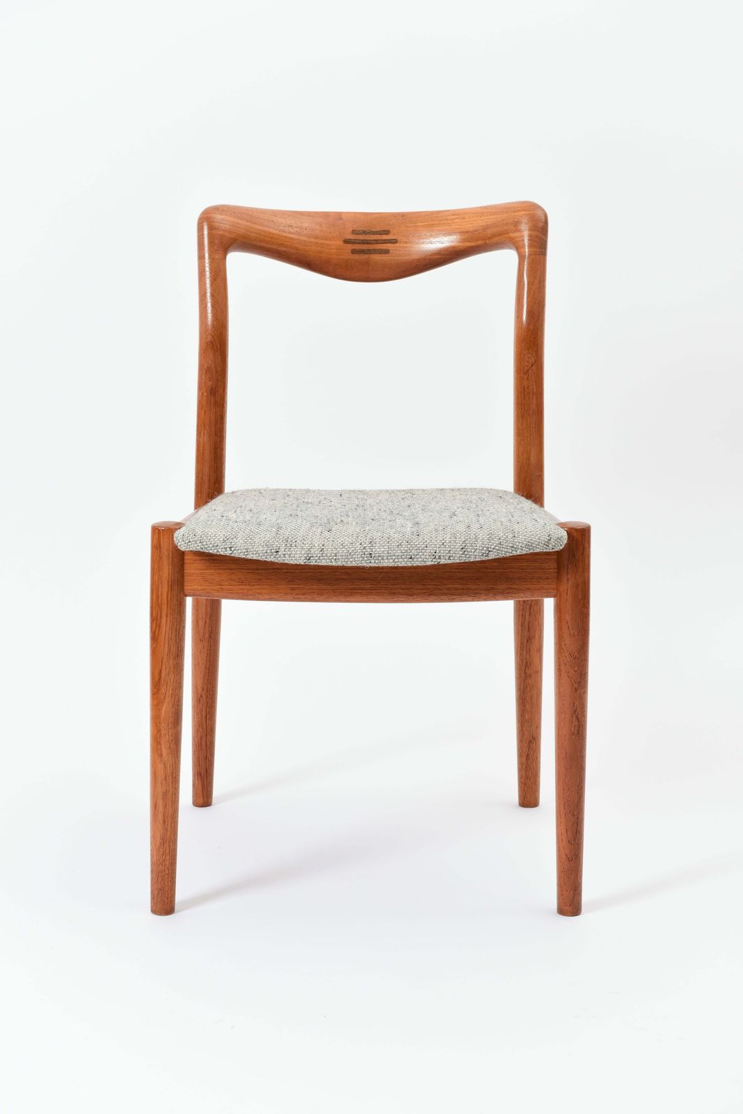 Set Of 2 Mid Century Danish Dinning Chairs By H.W. Klein photo furniture