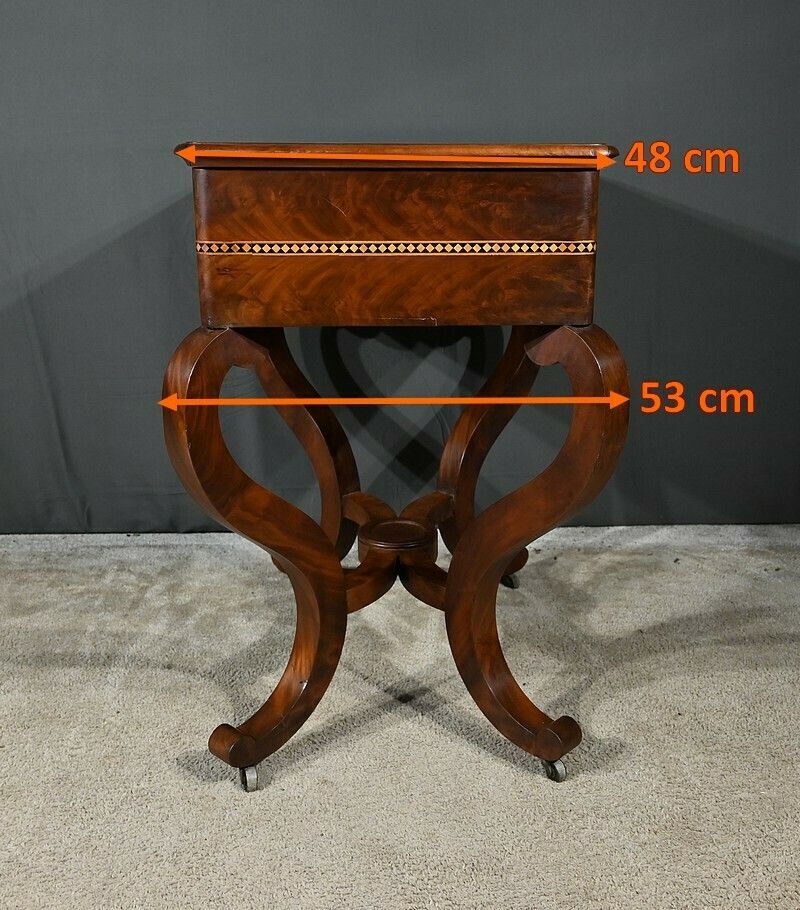 Burl Mahogany Dressing Table, Restoration Period – Early 19th Century photo buy