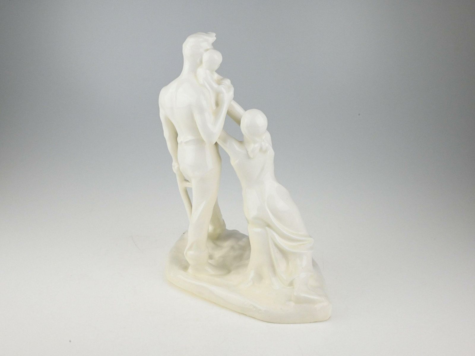 Czech Ceramic Sculpture, Emil Hlavica Design, Family Scene Statue, Mid Century Statue, Mid Century, Ceramic Statue, Ceramic Decoration photo vinterior