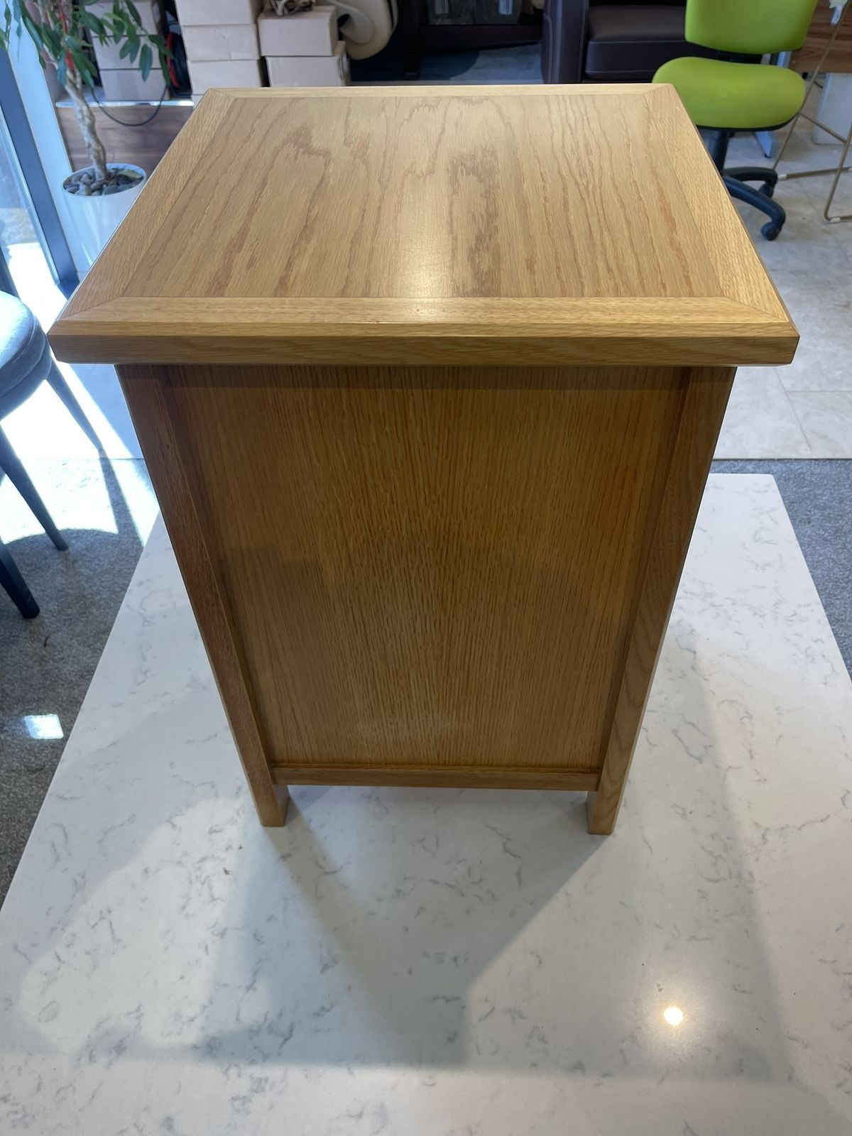 Oak Bedside Cabinet With Oak Veneer Panels And Solid Oak Lipping, Legs And Frame photo buy