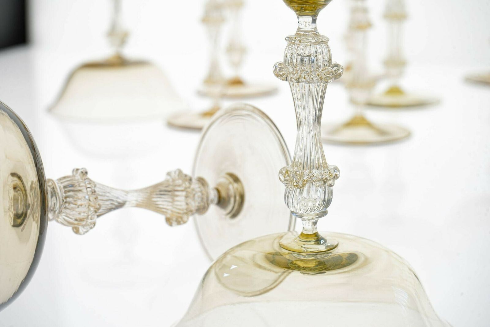 Rare Set Of 12 Classic Cenedese Fume And Gold Champagne Glass . Unique photo buy