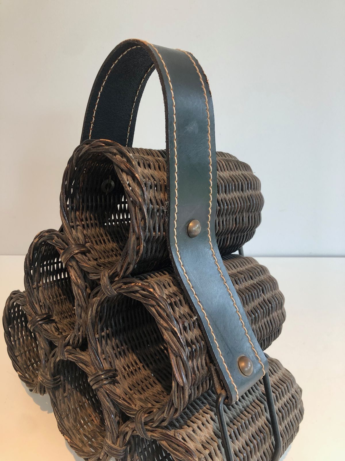 photo furniture Rattan And Leather Bottle Holder