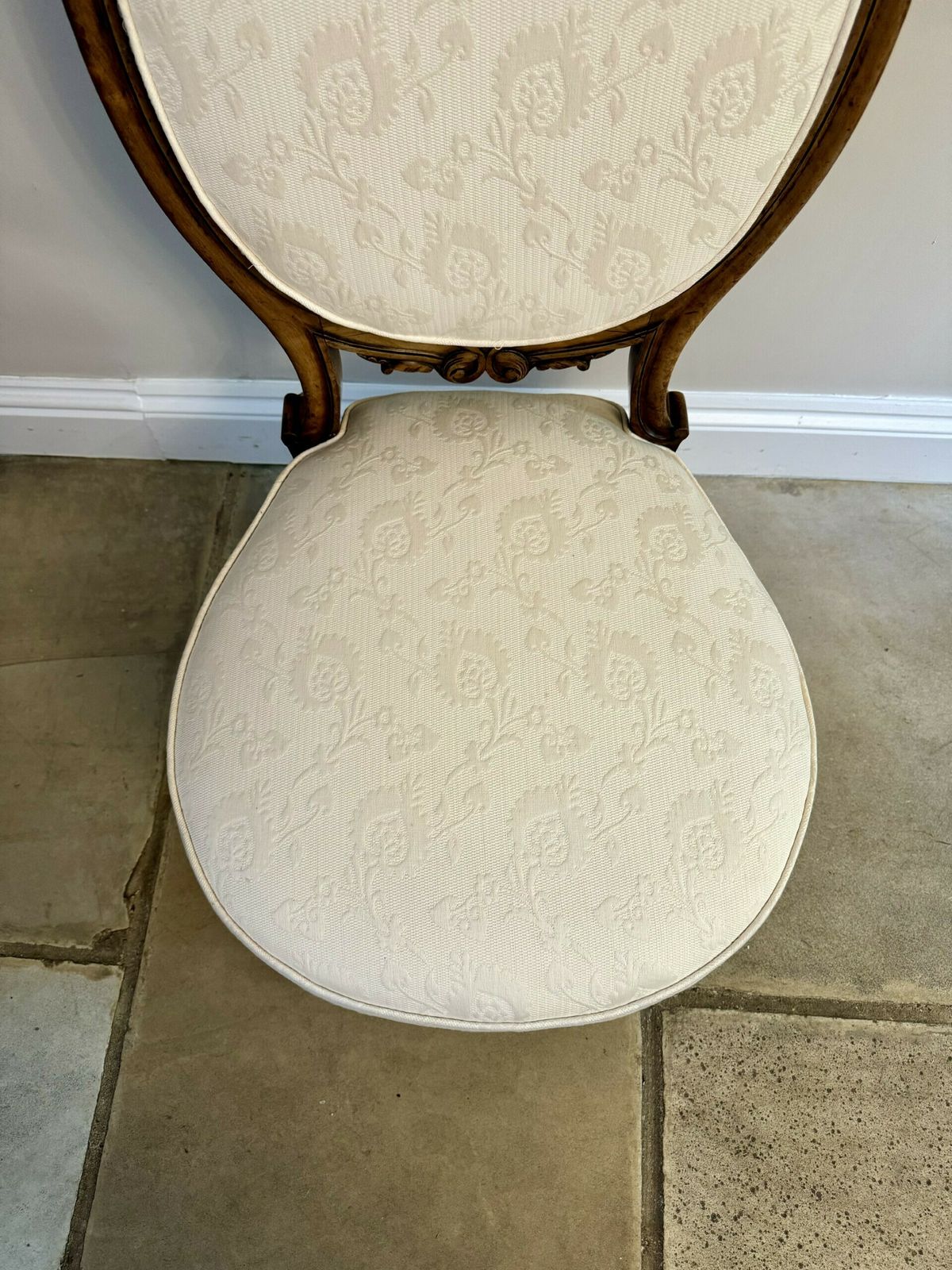 Beautiful Quality Antique Carved Walnut Ladies Chair photo 925.0
