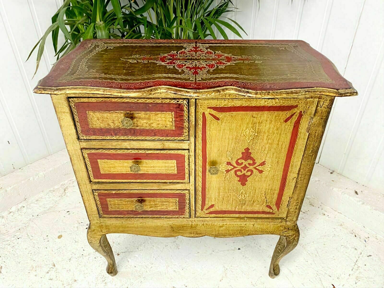 Vintage Quality Italian Florentine Cabinet Rare Older Example   Delivery Available 0233. photo furniture