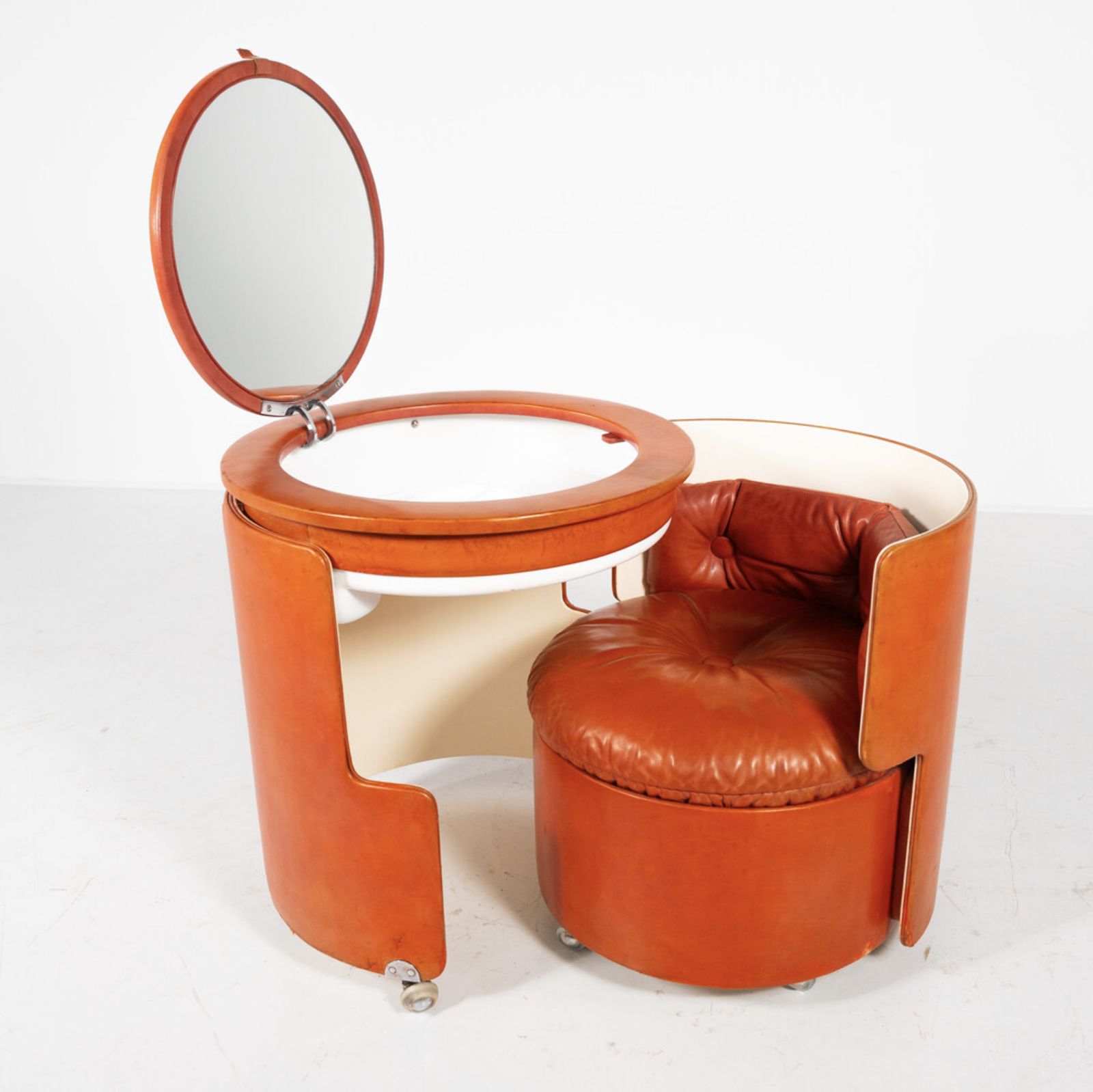 Red Vanity Mod. Dilly Daily By Luigi Massoni For Poltrona Frau, 1968