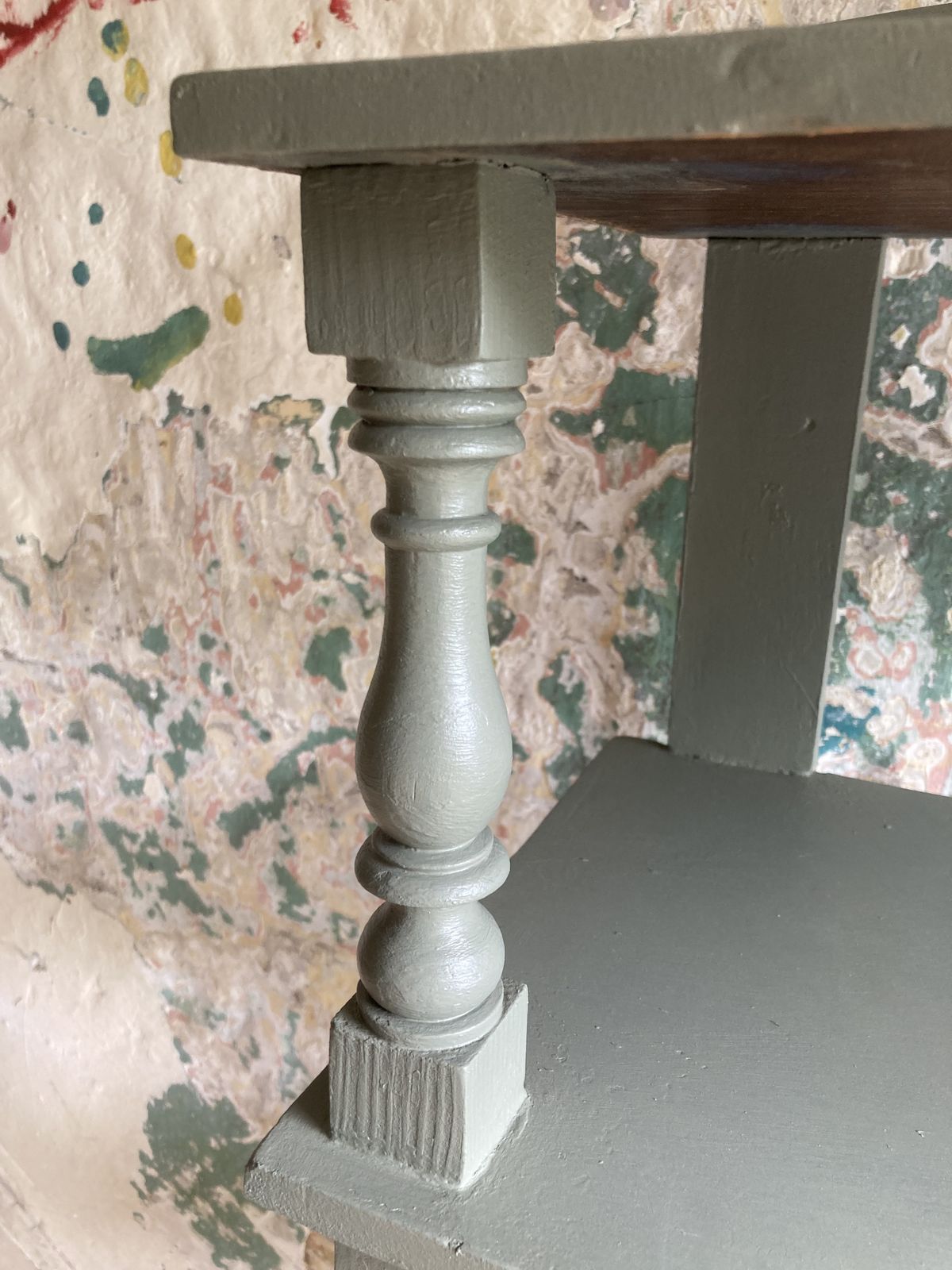 Furniture Victorian Green Painted Freestanding Display Shelves With Turned Columns photo