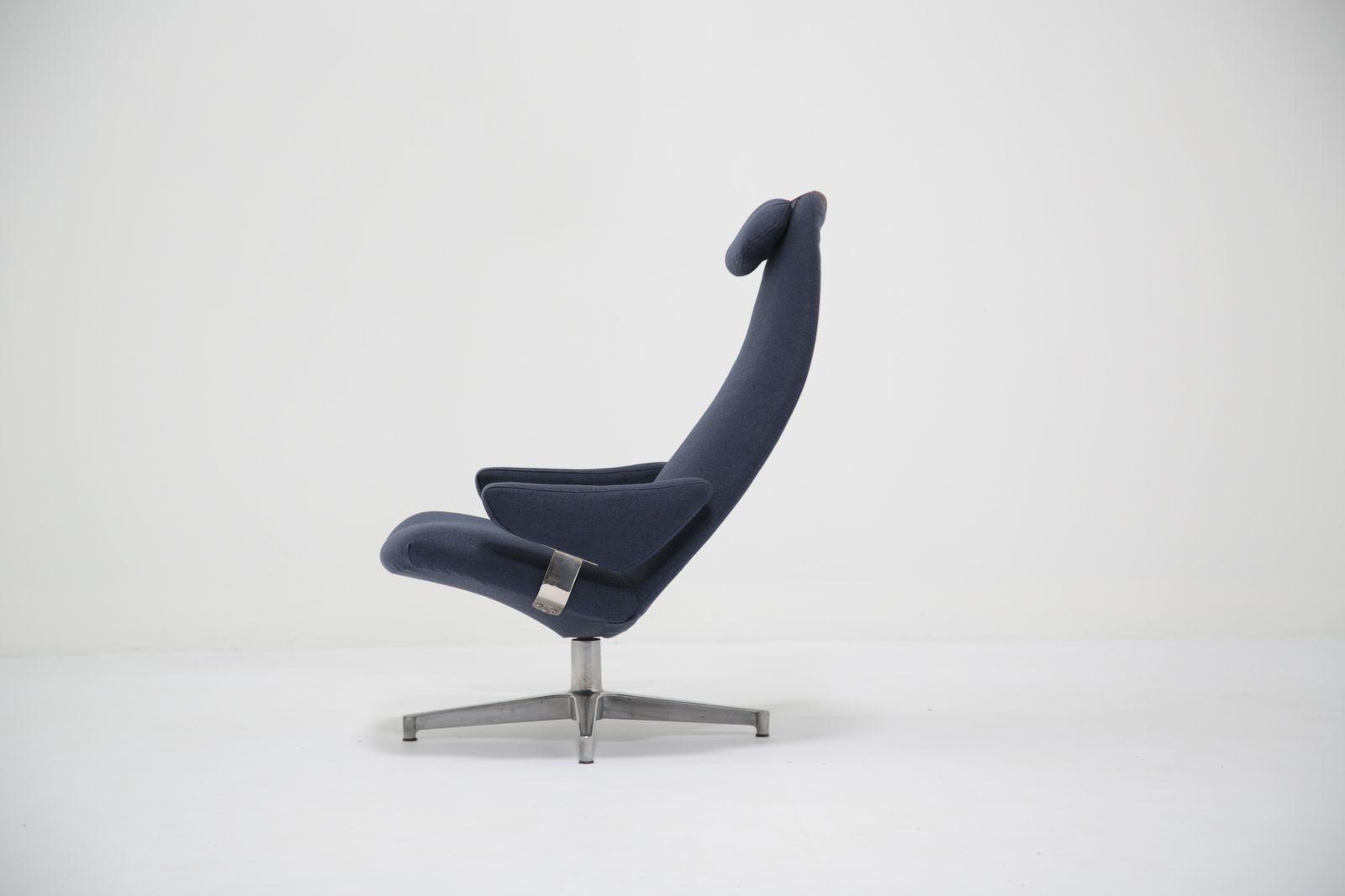photo buy Beklede Draaibare Lounge Fauteuil "Contourette Roto" Van Alf Svensson Voor Dux, Zweden, Jaren 1960.