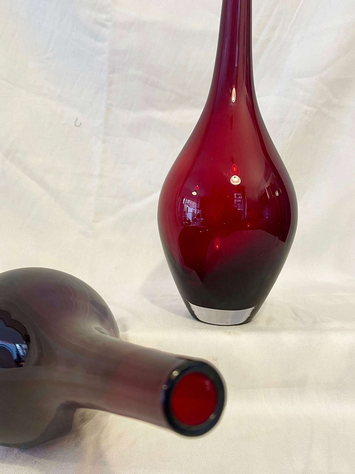 Two Iconic Vintage Ikea Hand Blown Modernist Ruby Red Salong Glass Bud / Art Glass Vase. photo vinterior