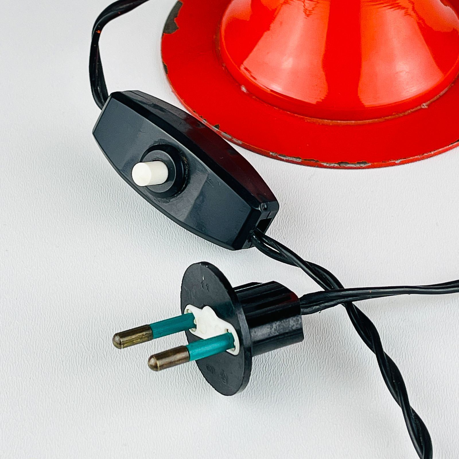 Vintage Red Metal Desk Lamp Eyeball Italy 1970s photo vinterior