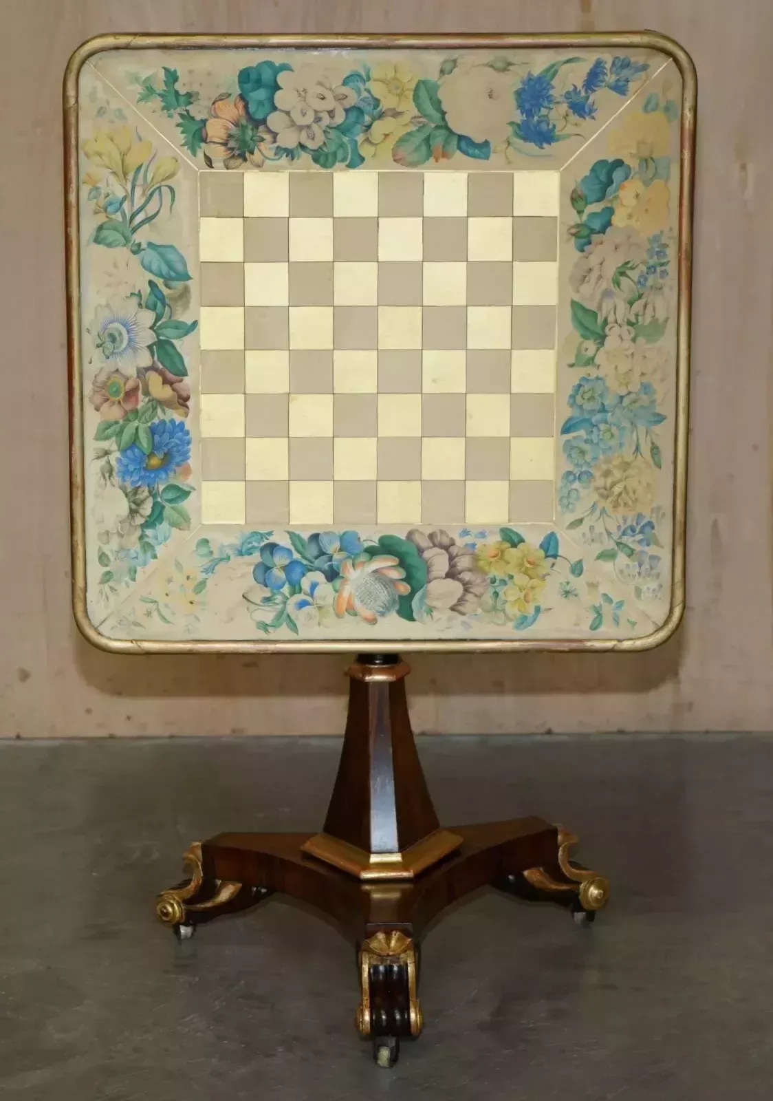 photo vintage Antique Regency Circa 1810 1820 Gilt Brass & Rosewood Chessboard Chess Table