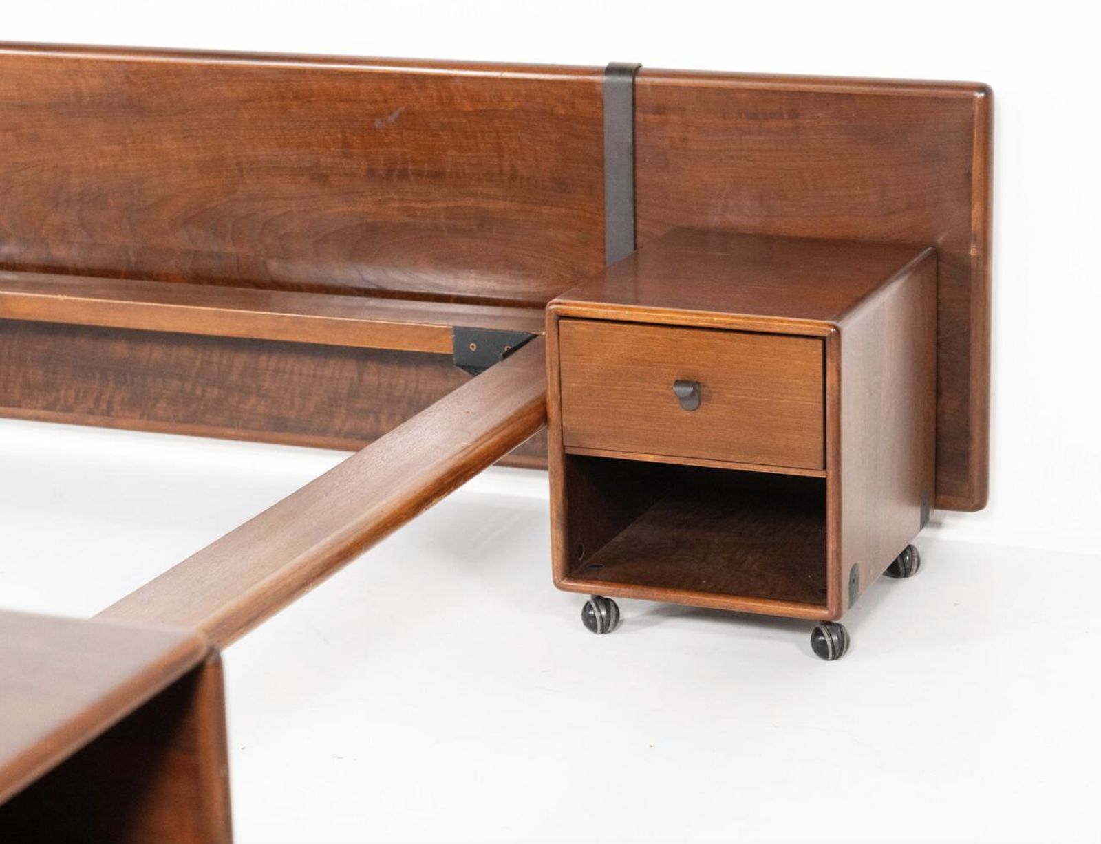 Mid Century Modern Bed With Nightstands By Fabio Lenci For Bernini, Italy, 1970s photo vintage