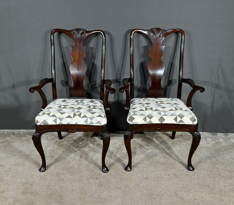 Pair Of Chippendale Mahogany Armchairs, England   Early 20th Century