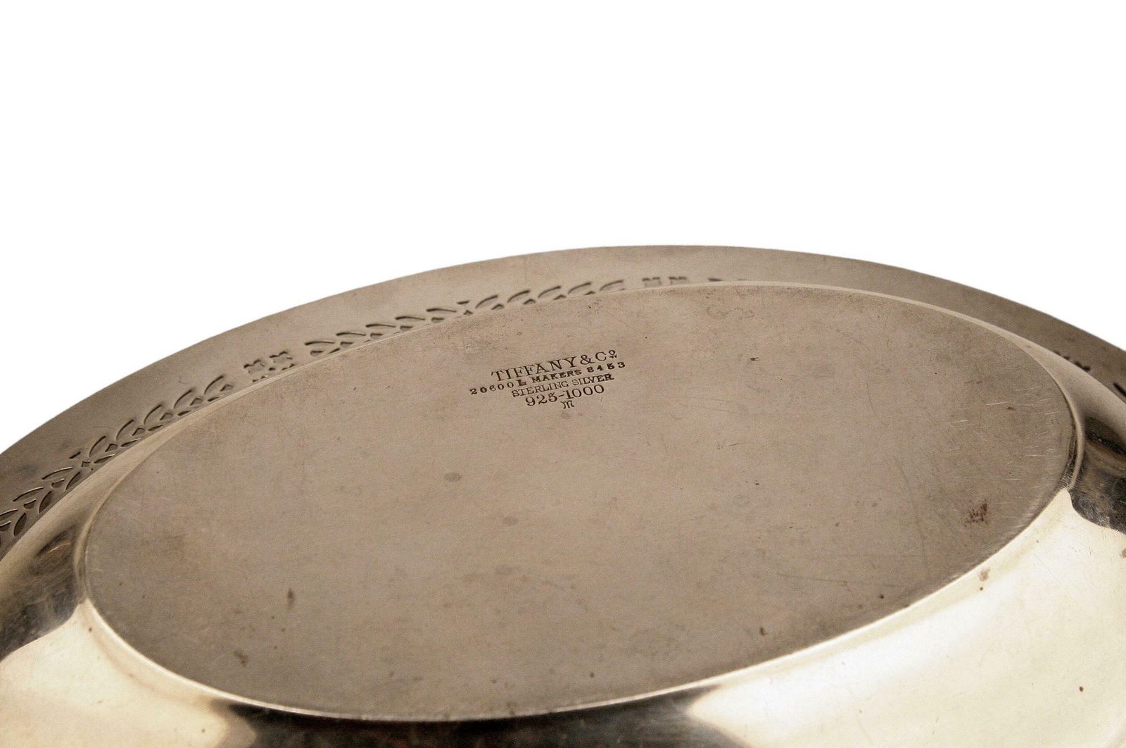 Early 20th Century Art Déco Sterling Silver Serving Bread Dish/Bowl By American Brand Tiffany & Co. photo vinterior