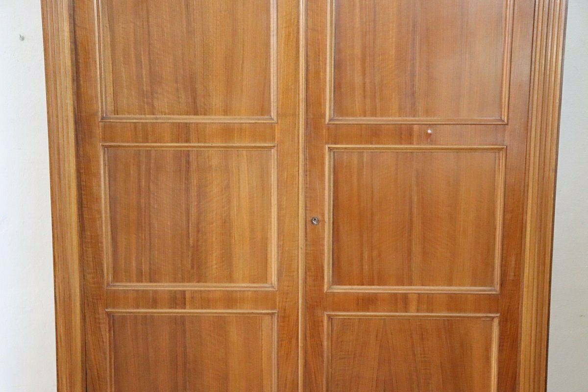 Antique Veneer Walnut Wardrobe, Late 19th Century photo Furniture