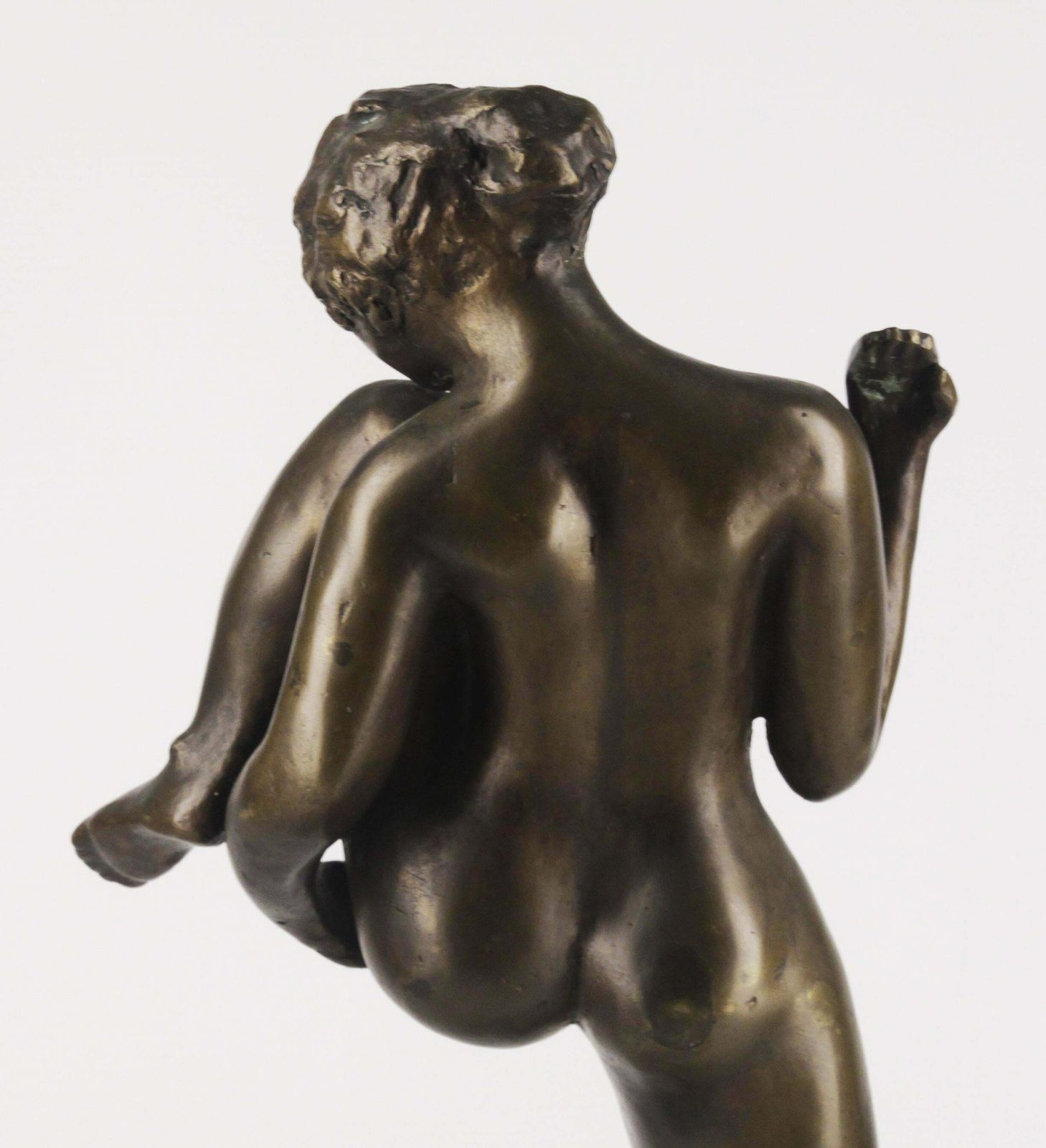 20th Century Bronze Figurative Sculpture Of A Nude Woman By Argentine Sculptor José Mariano Pagés photo 6000.0