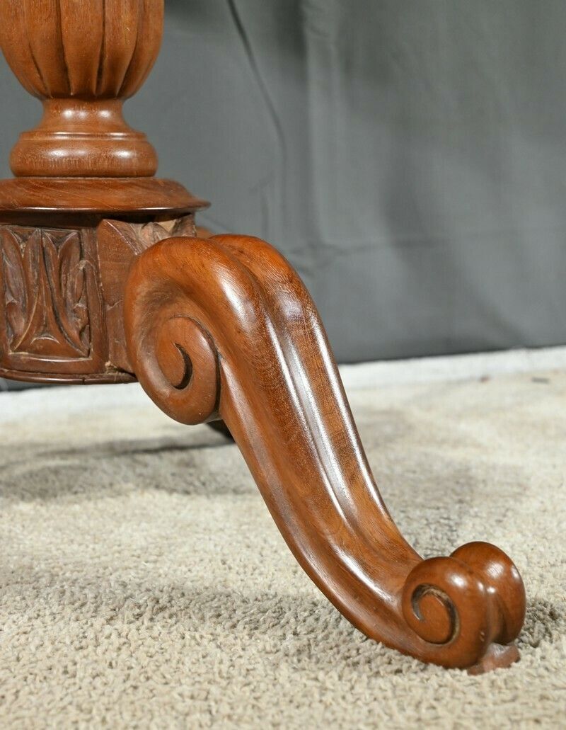 photo buy Oval Pedestal Table With Mahogany System, Louis Philippe Period – 1st Part 19th Century
