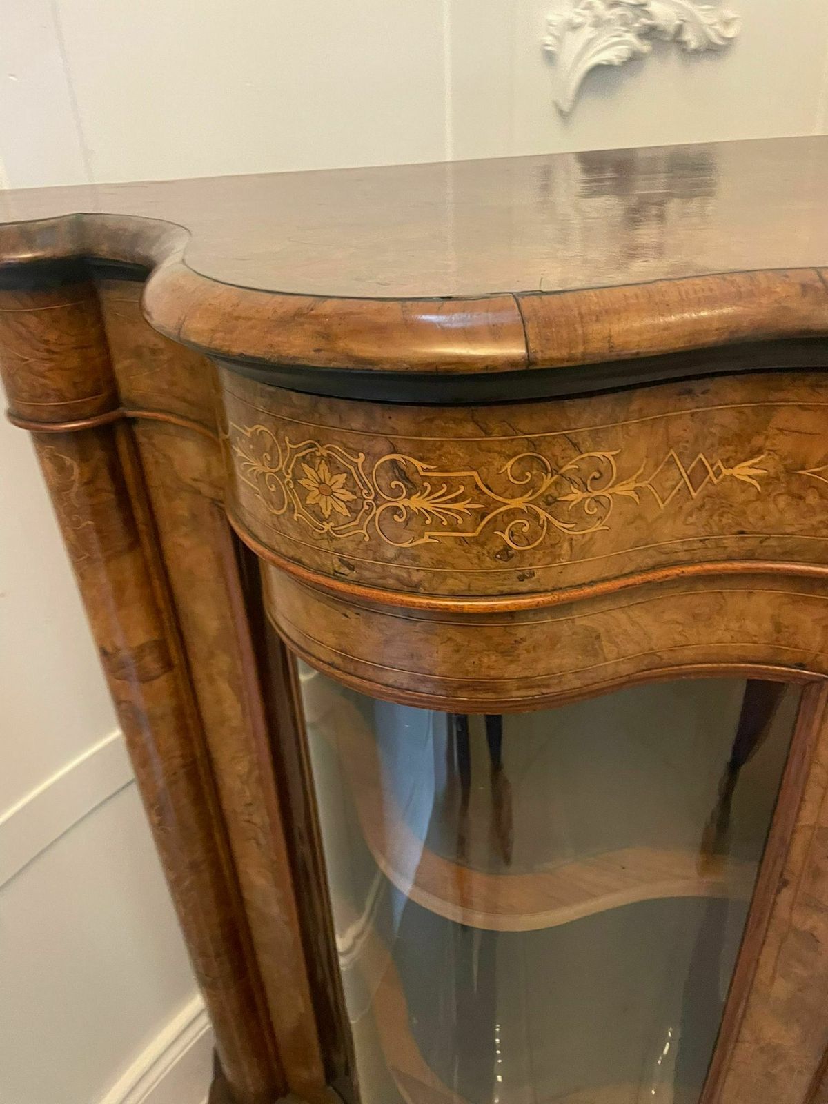 Superb Quality Antique 19th Century Burr Walnut Inlaid Credenza photo vinterior