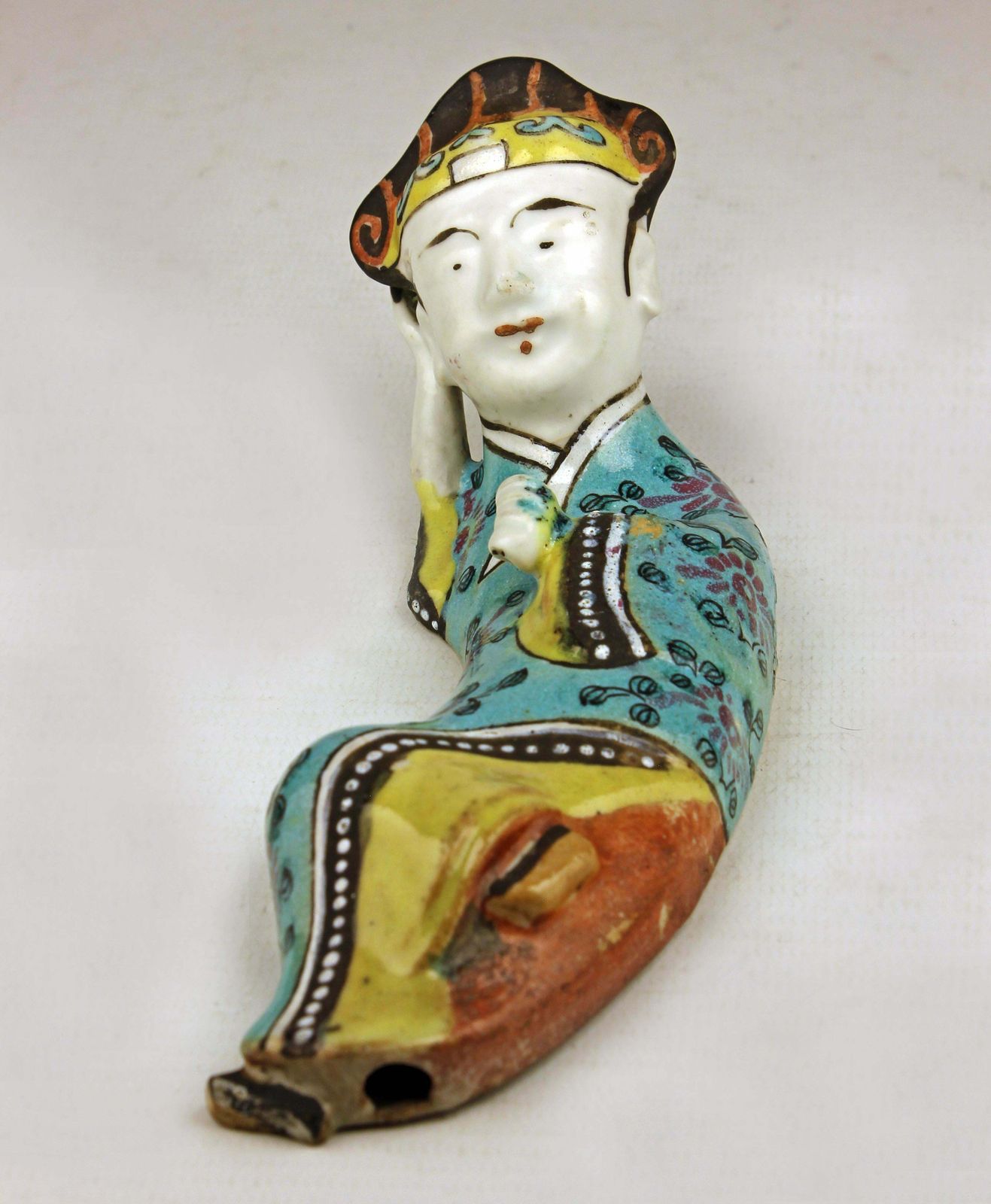 photo furniture Pair Of Mid 19th Century/Qing Dinasty Enameled Chinese Porcelain Figurines Depicting A Laughing Boy Kneeling And Another Lying Down