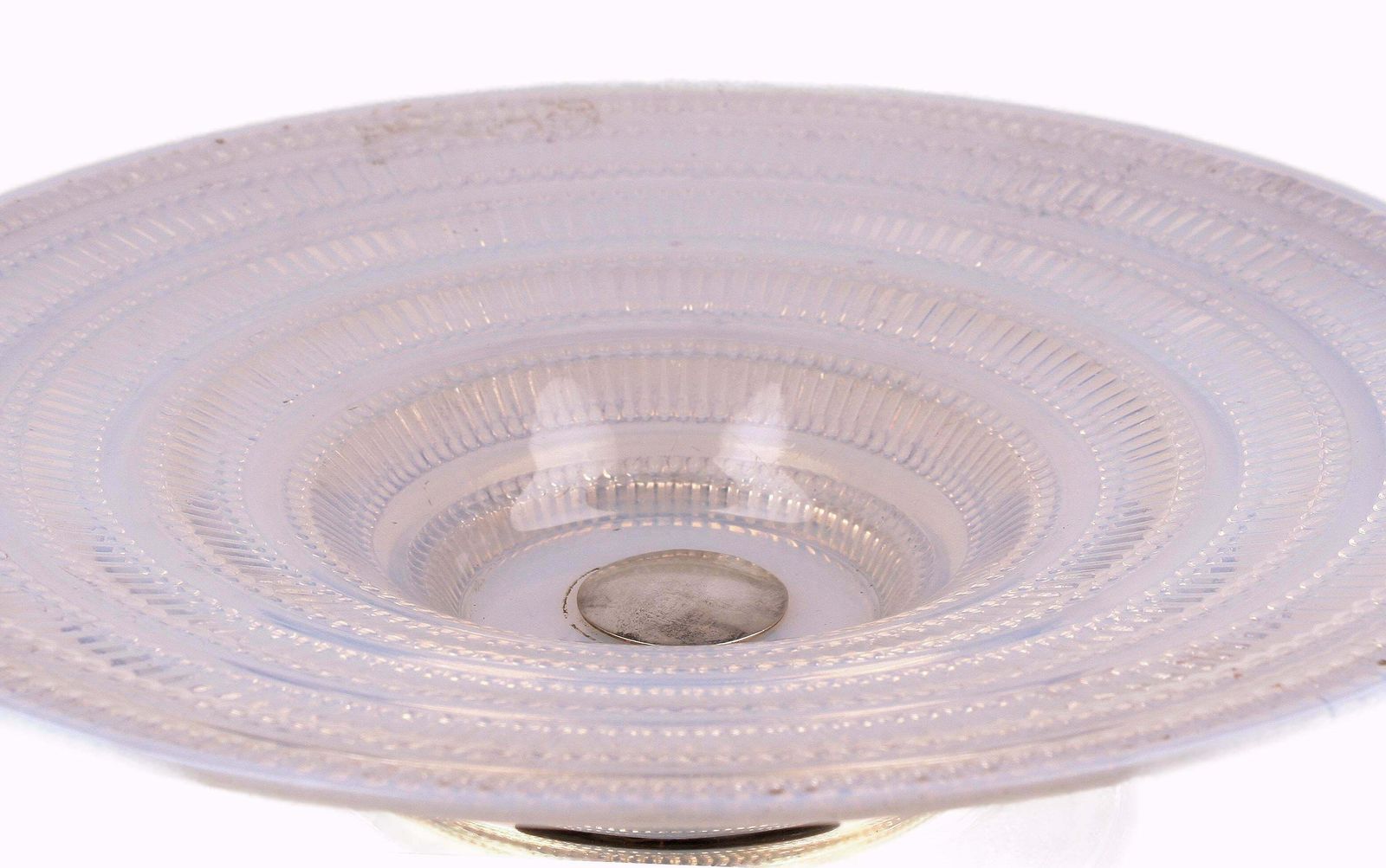Early 20th Century Circular Art Déco French Opalescent Glass Centerpiece Serving Decorative Plate With Silver Base photo vinterior