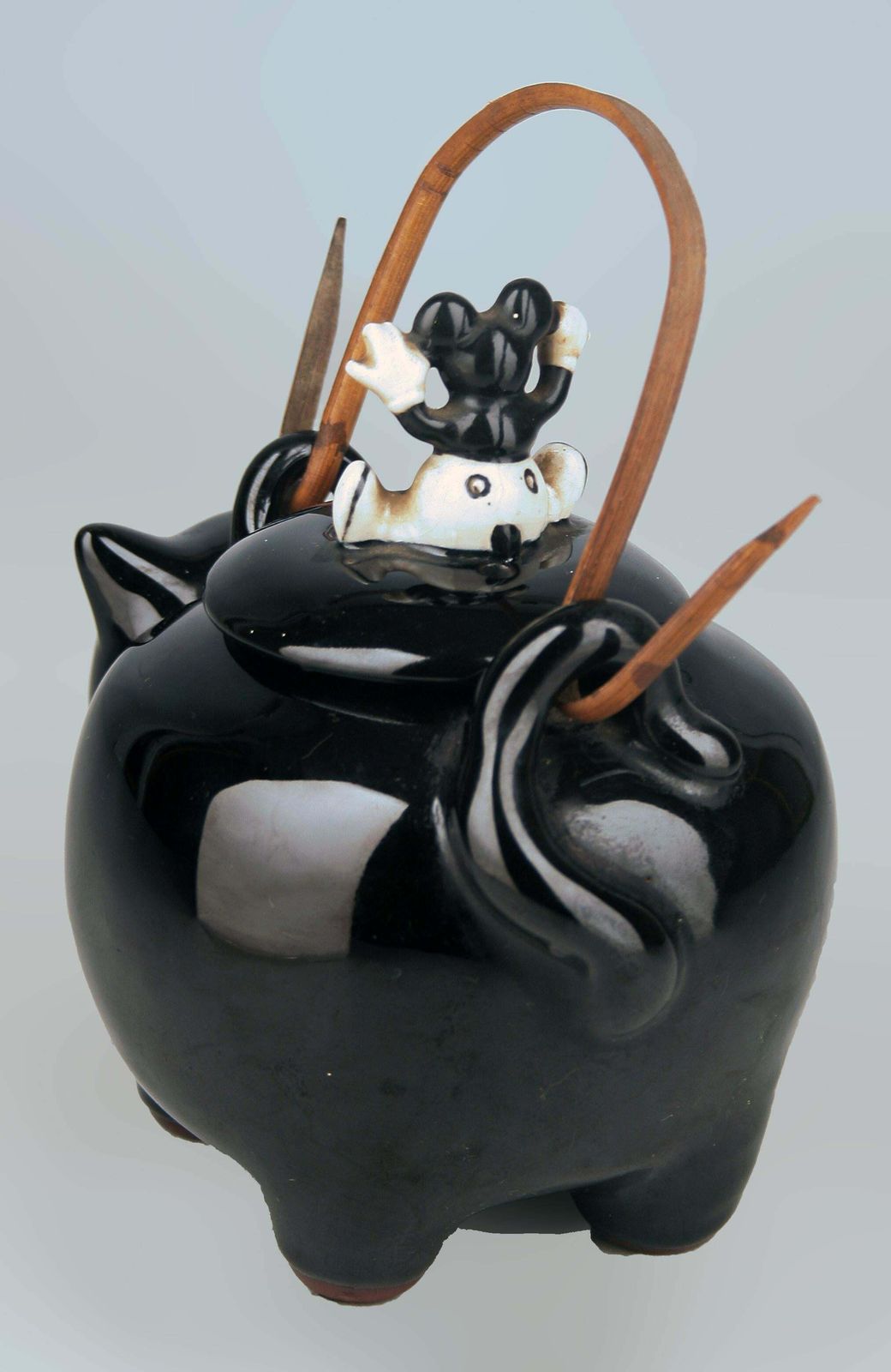 20th Century/Shōwa Era Japanese Glazed Porcelain Teapot Of Black Cat With Mouse Lid photo 500.0