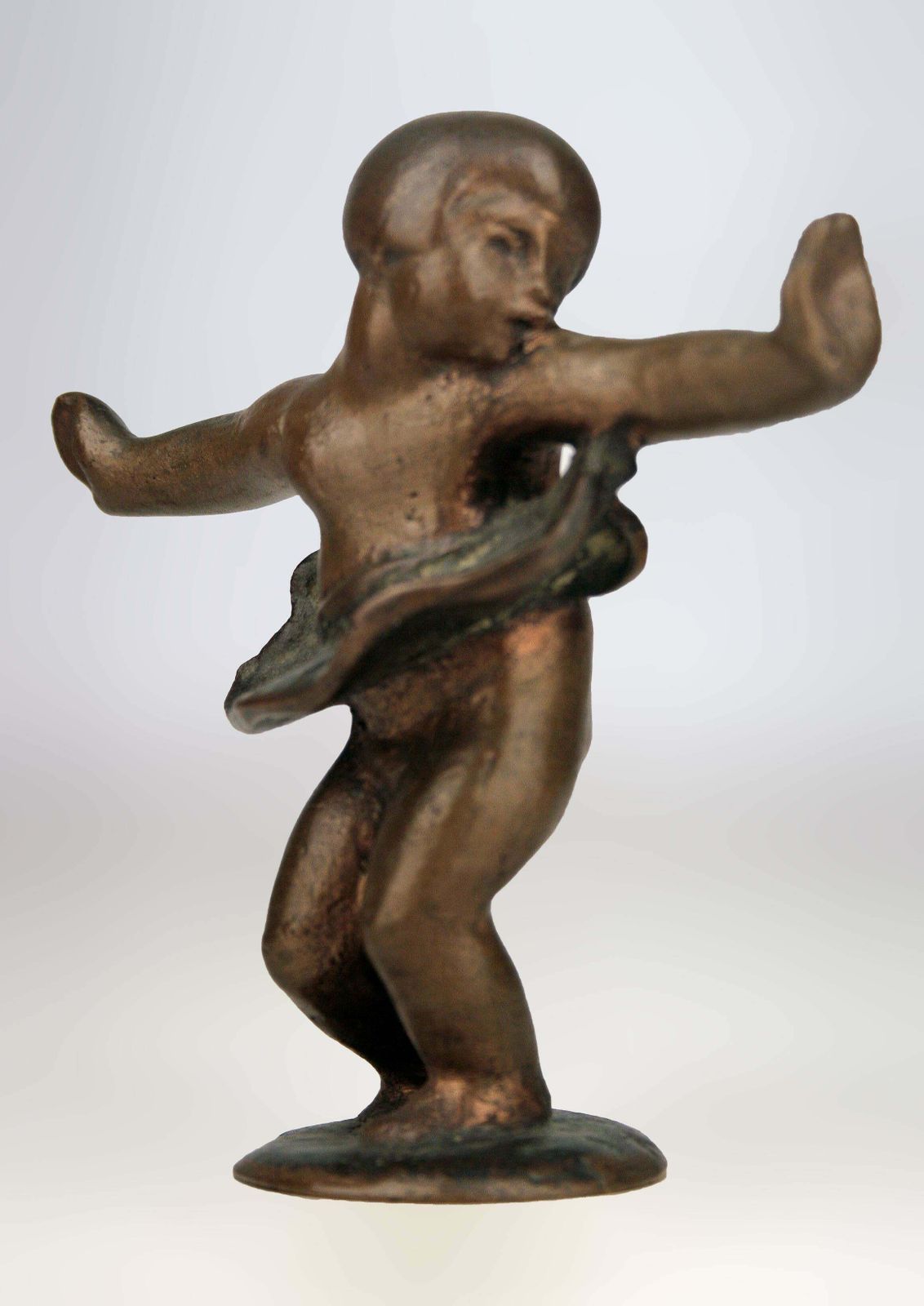 Early 20th Century Art Déco Small Bronze Sculpture Of Girl With Skirt Dancing photo 550.0