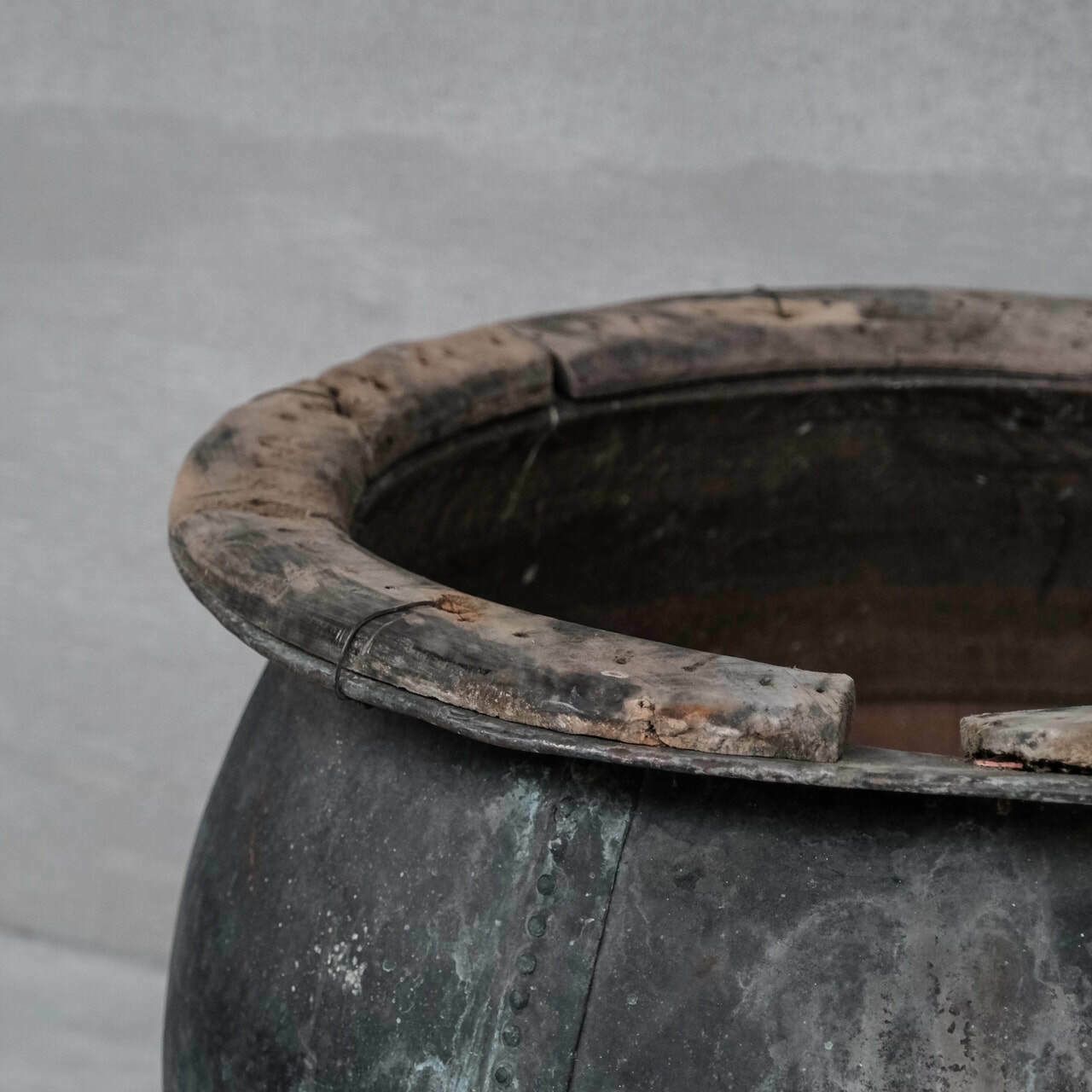 5940.0 Xl Large Copper Antique French Planter Or Pot photo