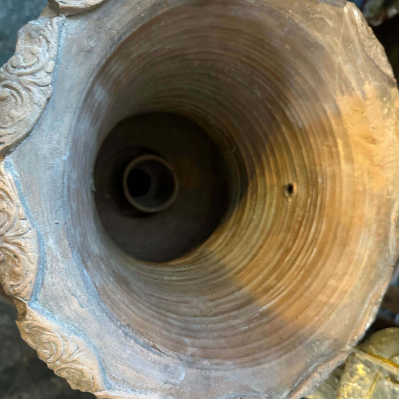 photo vinterior 1900s Neo Classical Terracotta Italian Crater Vase