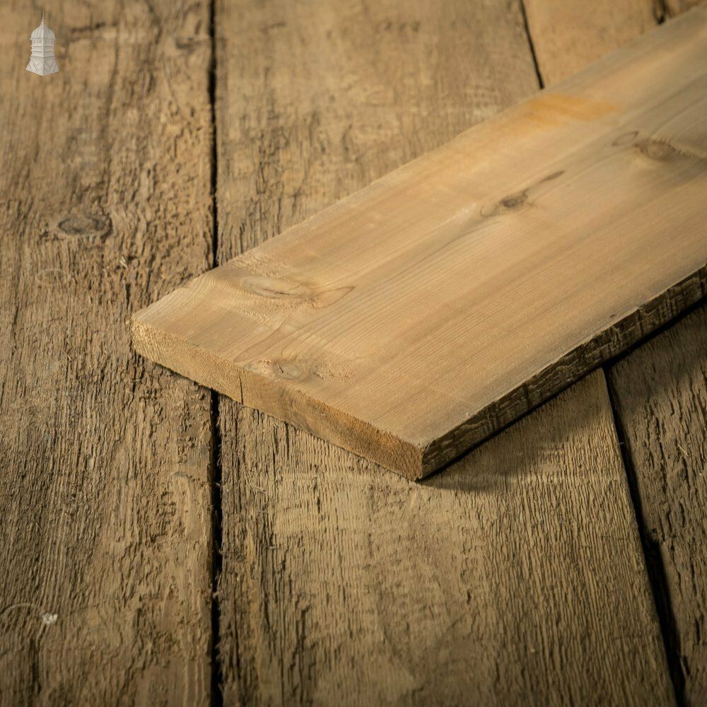 photo vintage Distressed Pine Boards, 8.5 Inch Wide, Batch Of 10.8 Square Metres