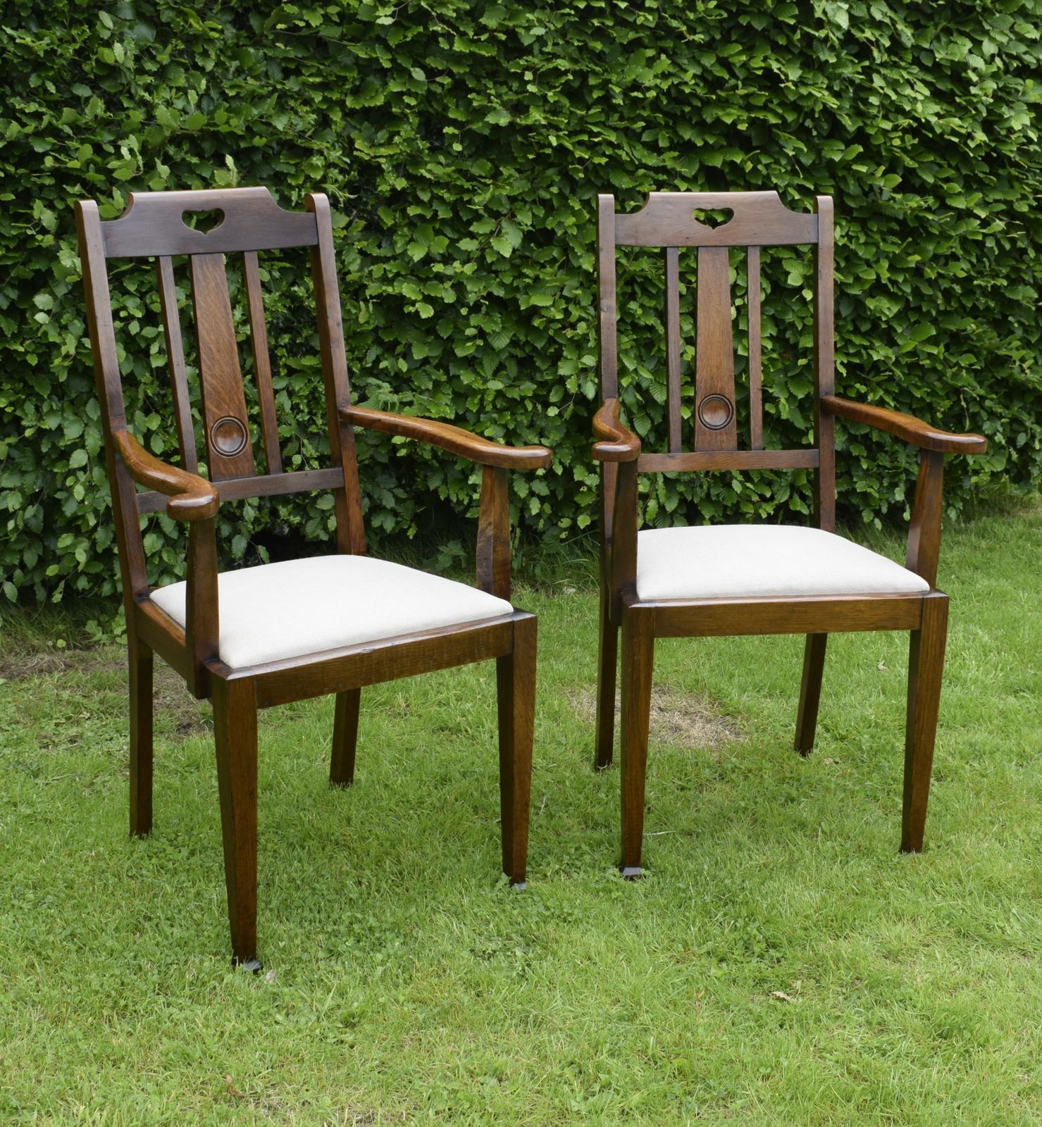 Pair Of Oak Arts & Crafts Armchairs photo vinterior